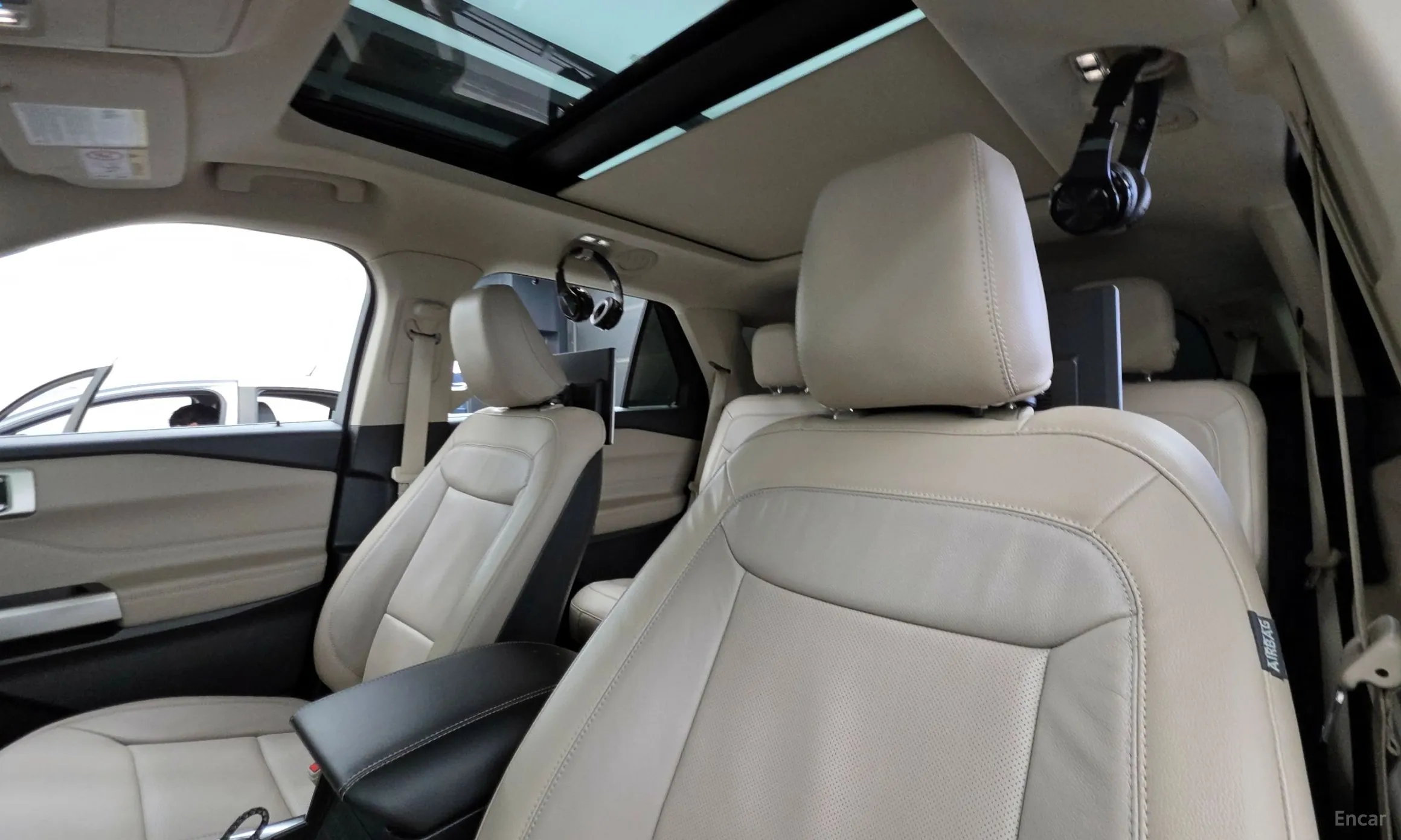 Ford Explorer 6th Generation превью 18