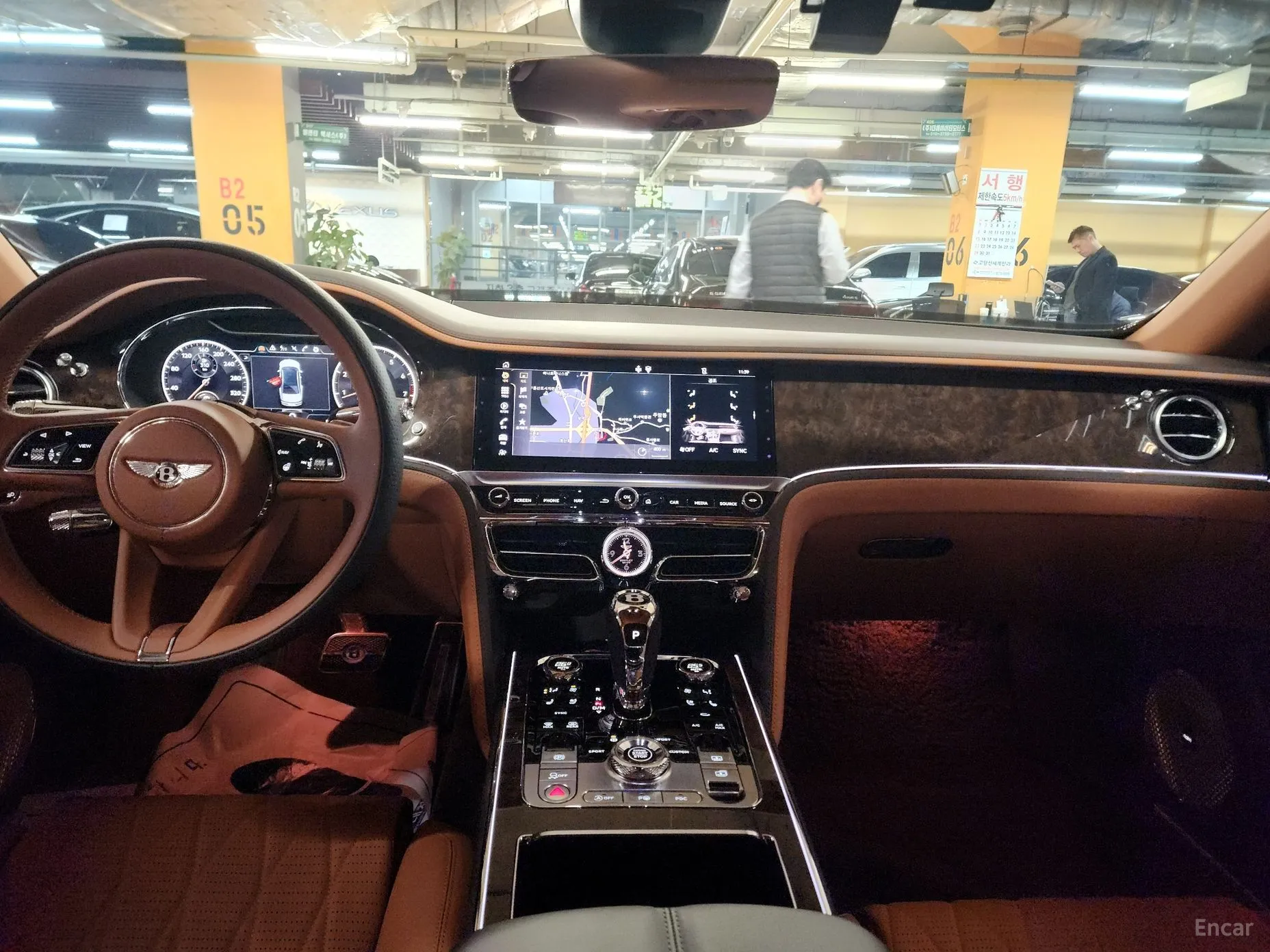 Bentley Flying Spur 3rd Generation превью 10