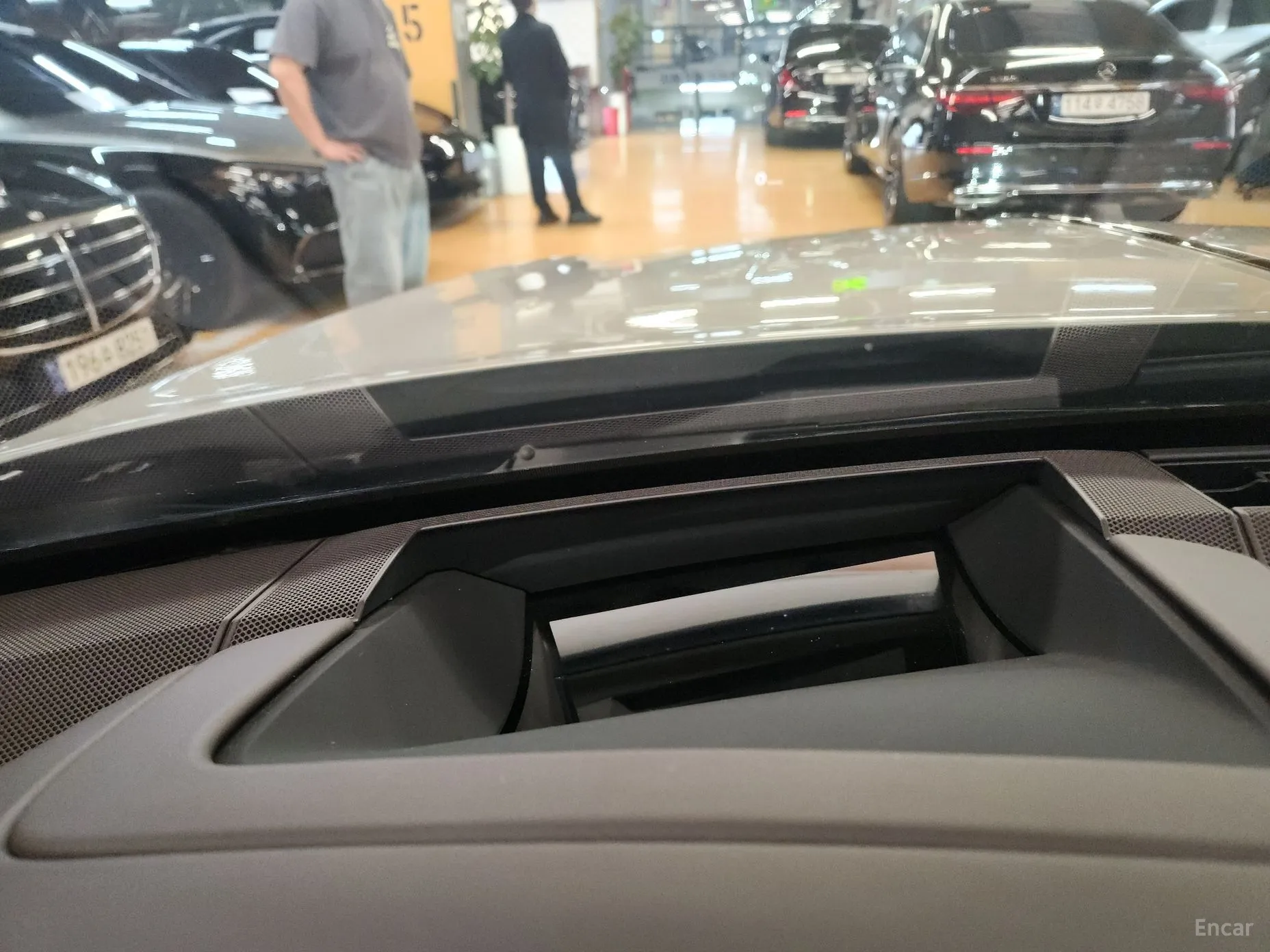 Bentley Flying Spur 3rd Generation превью 13