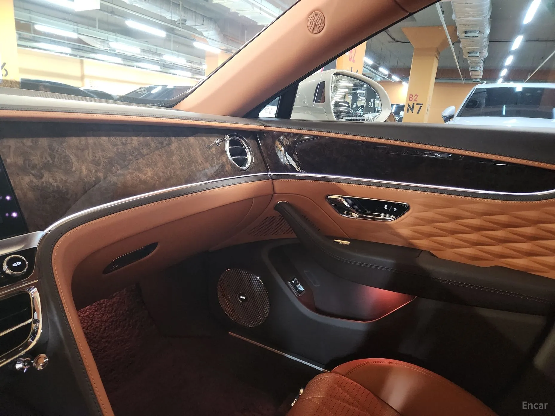 Bentley Flying Spur 3rd Generation превью 18