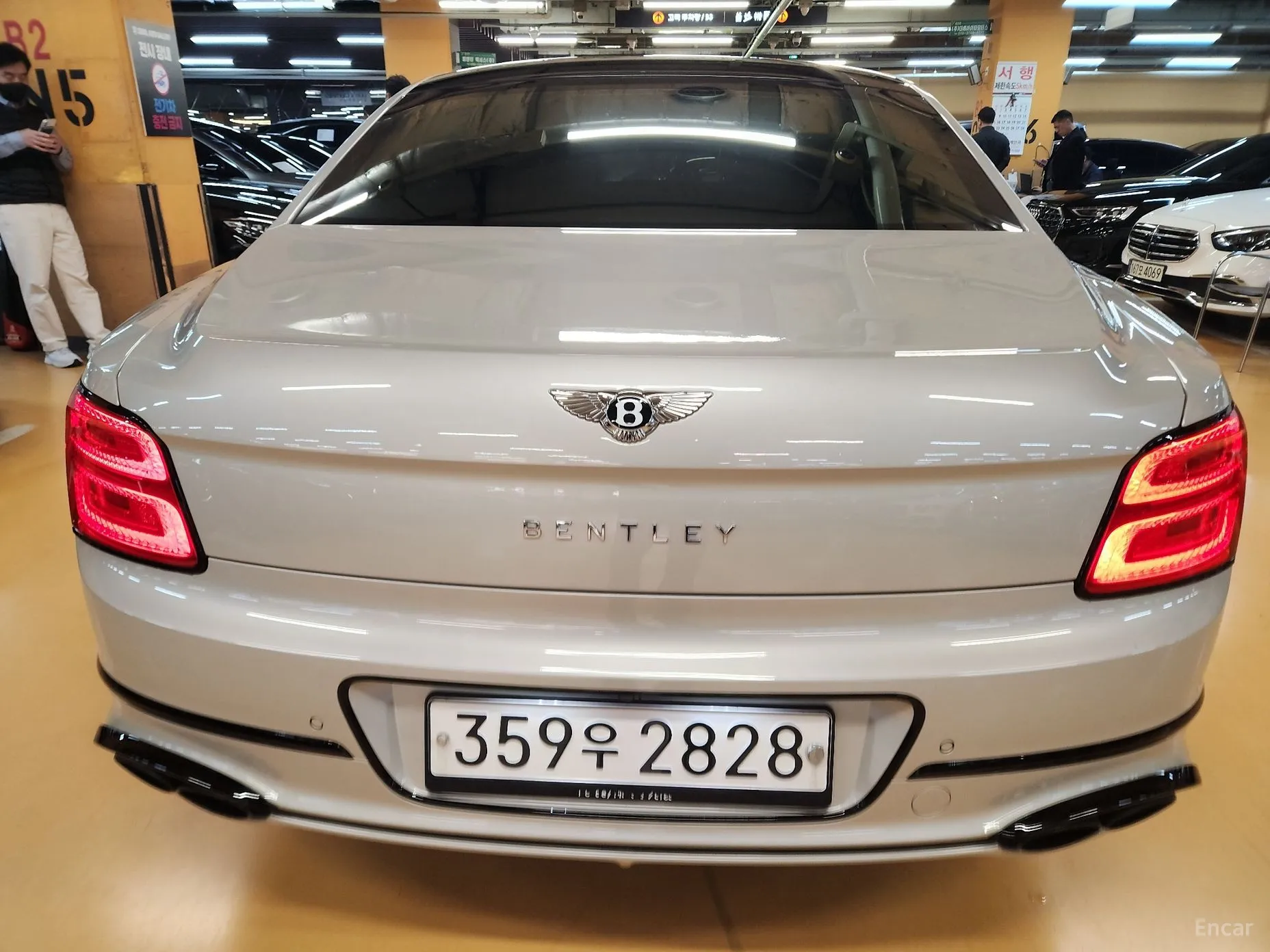 Bentley Flying Spur 3rd Generation превью 5