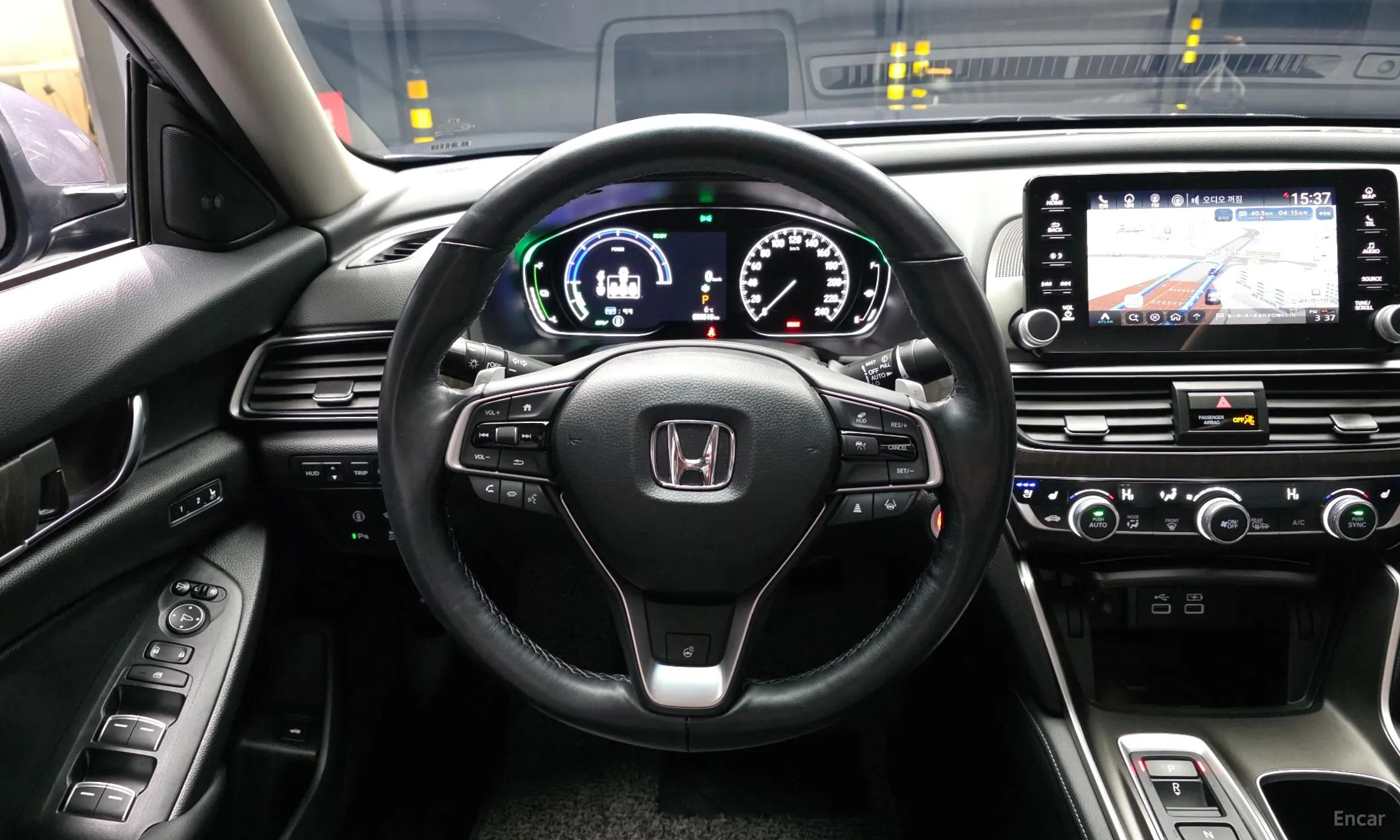 Honda Accord 10th Generation превью 13