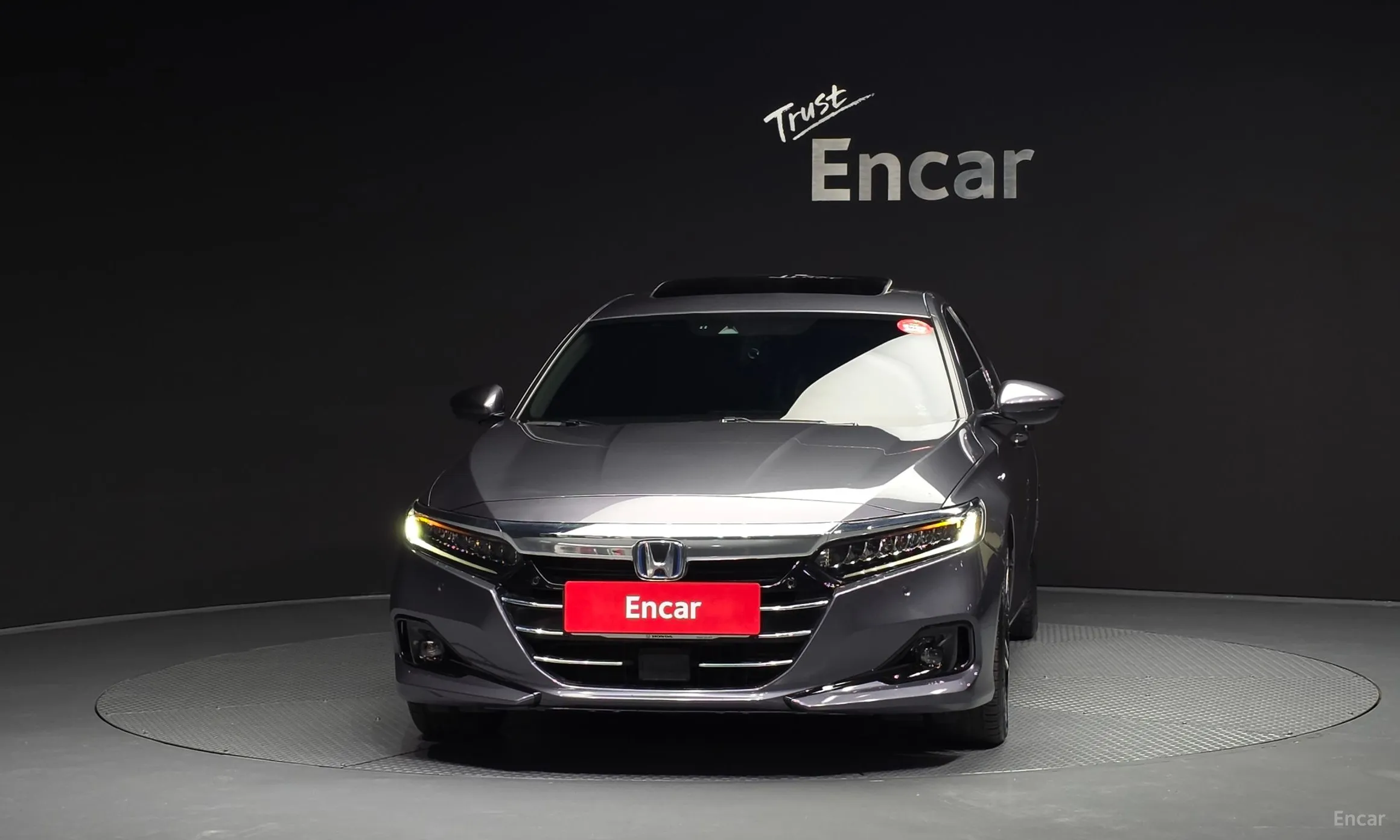 Honda Accord 10th Generation превью 3