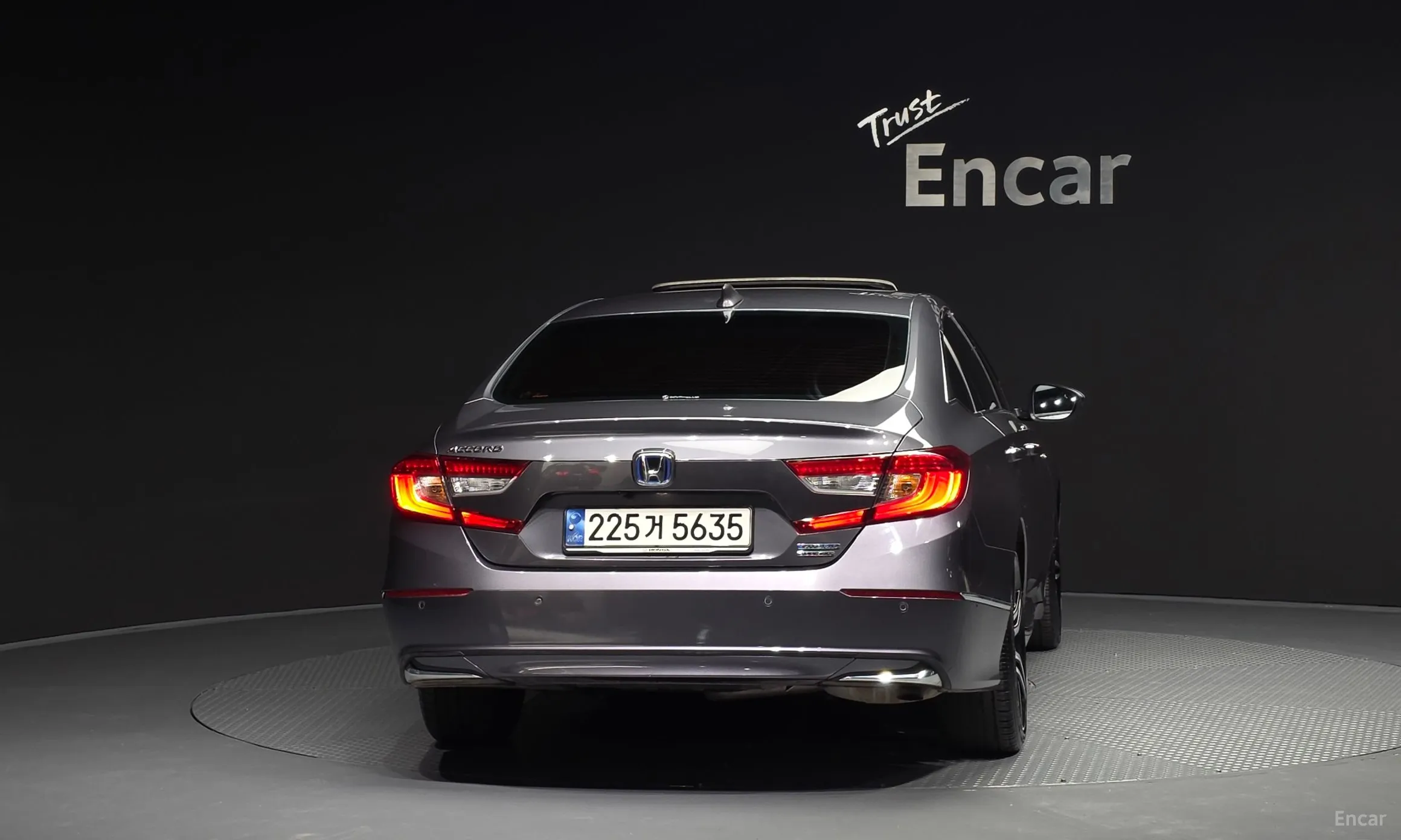 Honda Accord 10th Generation превью 4