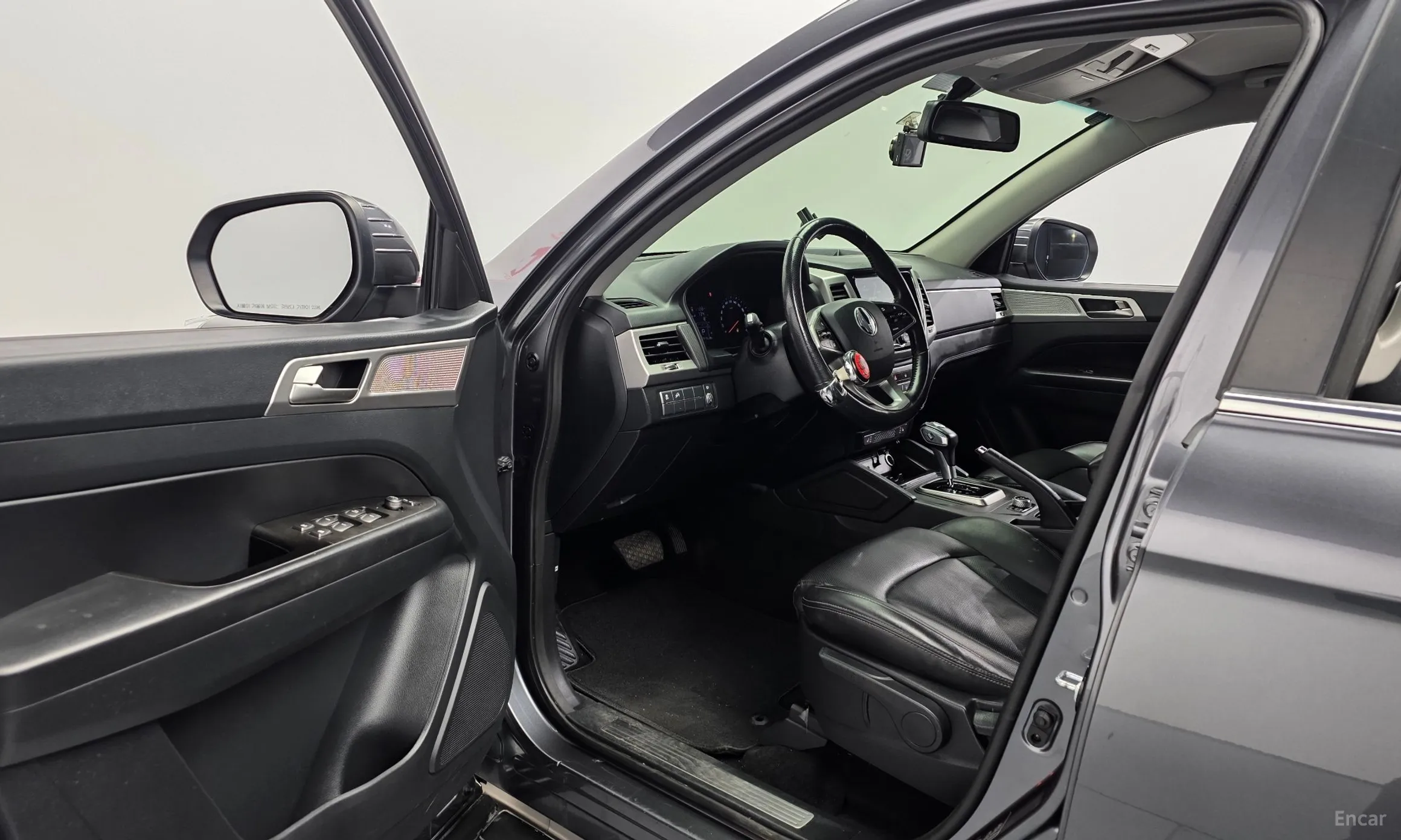 KG Mobility (SsangYong) Rexton Sports превью 10