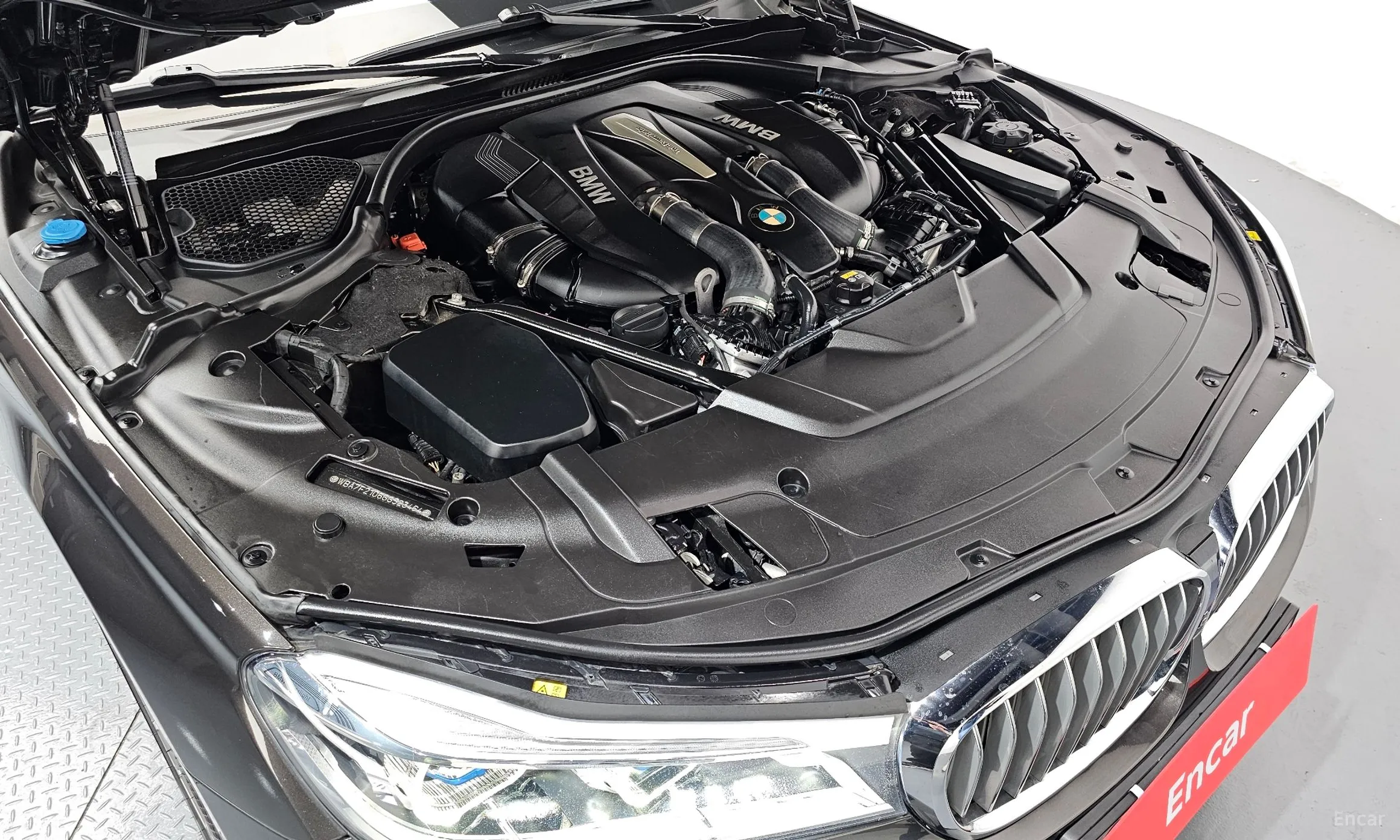 BMW 7 Series (G11) превью 6