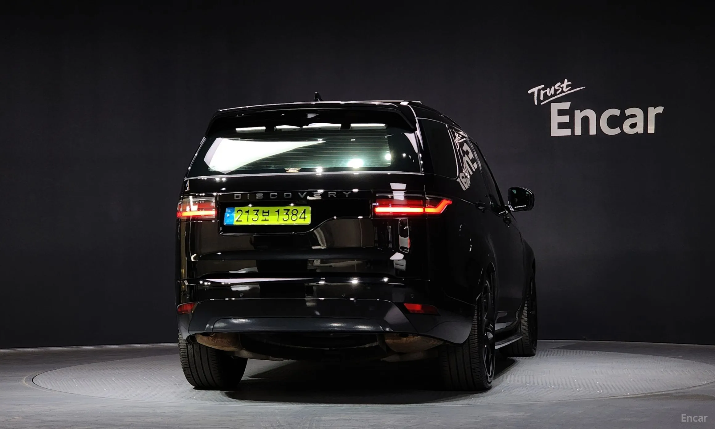 Land Rover Discovery 5 превью 4