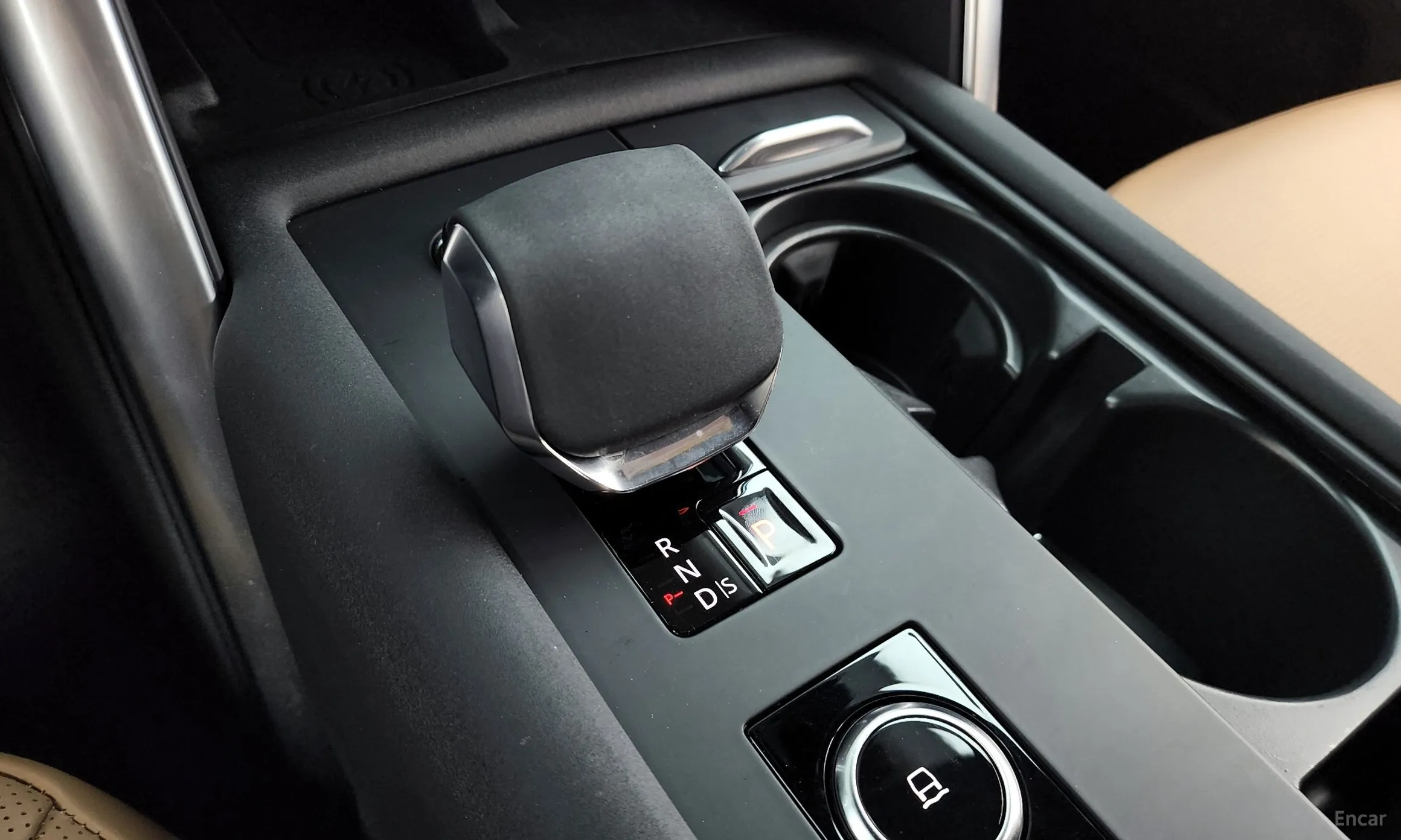 Land Rover Discovery 5 превью 9