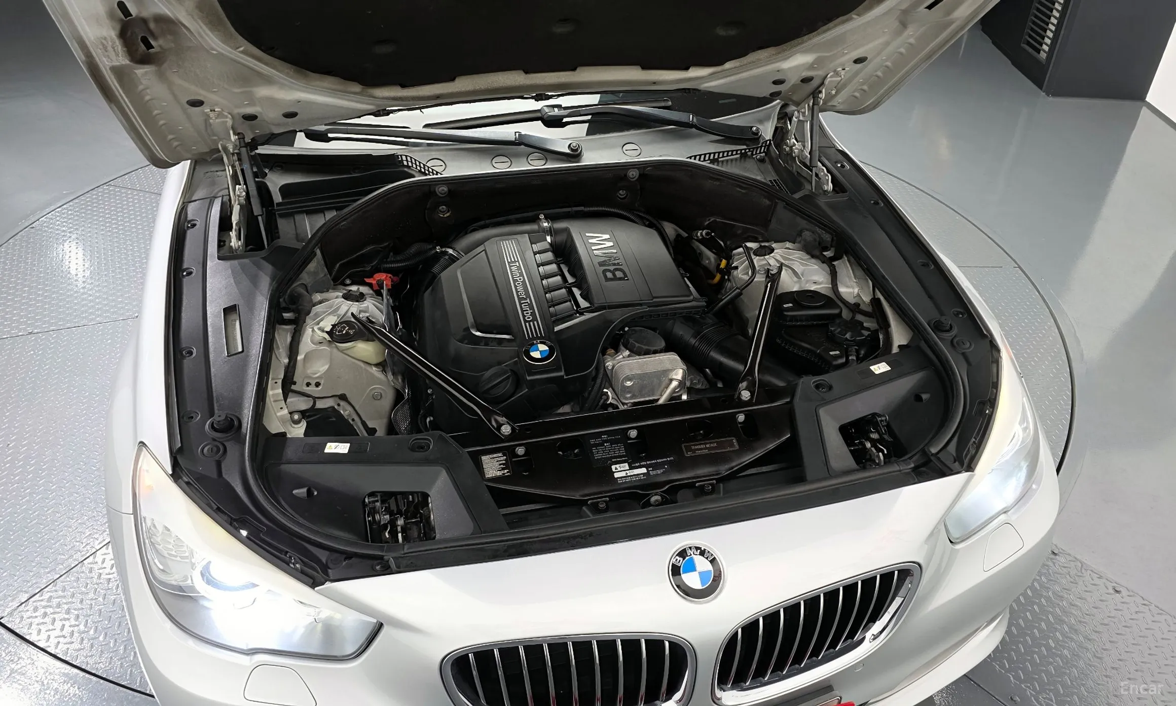 BMW 5 Series GT (F07) превью 6