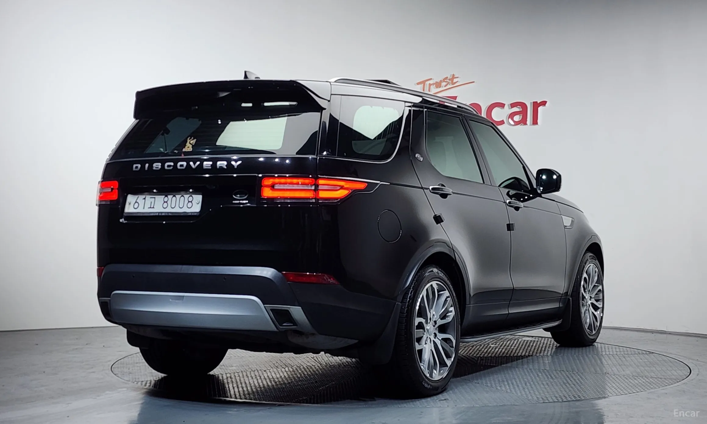 Land Rover Discovery 5 превью 2