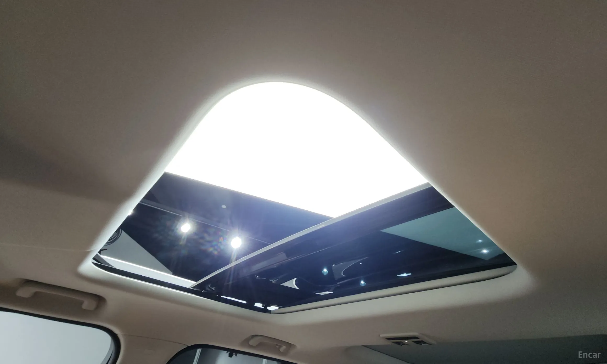 Land Rover Discovery 5 превью 18