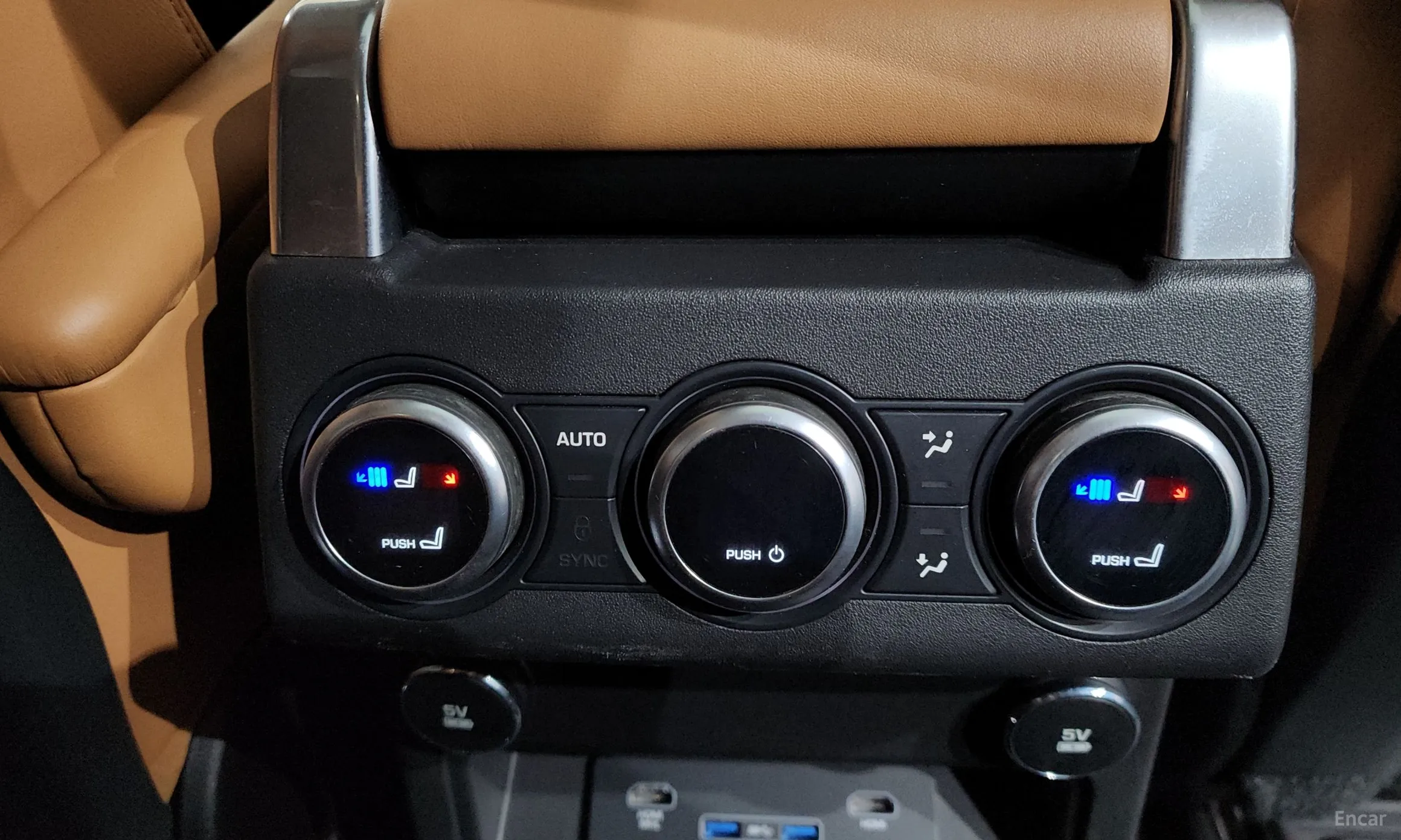 Land Rover Discovery 5 превью 19