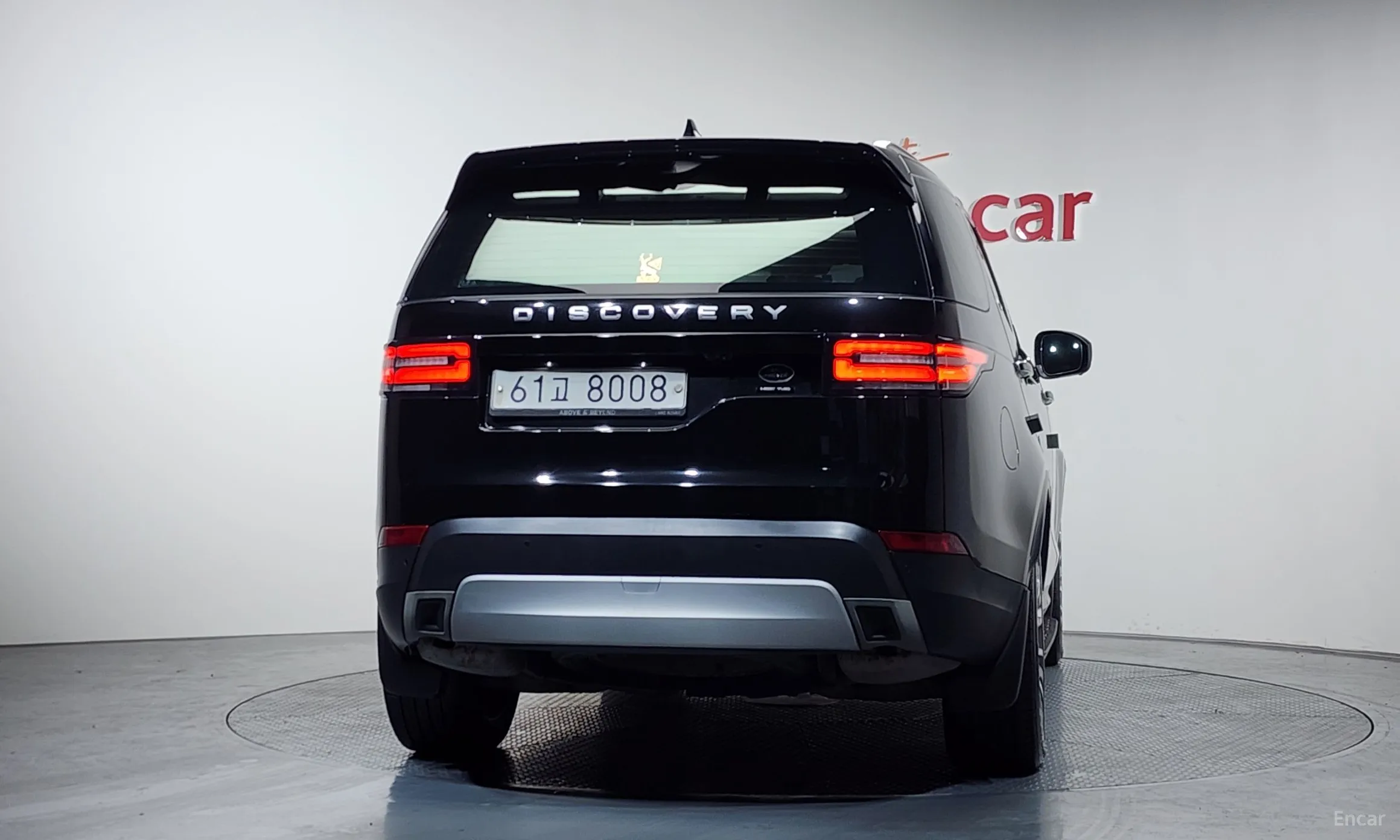 Land Rover Discovery 5 превью 4