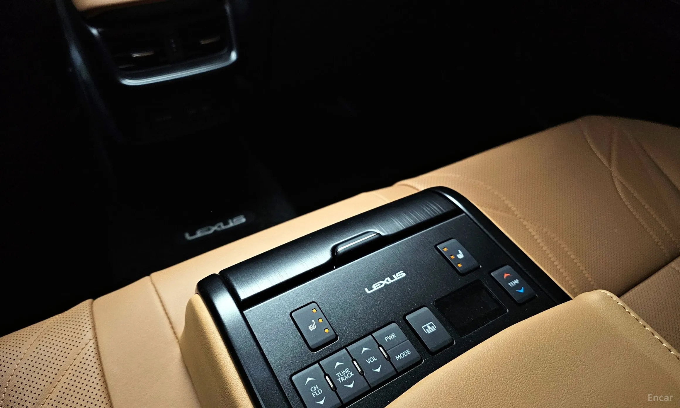 Lexus ES300h 7th Generation превью 17