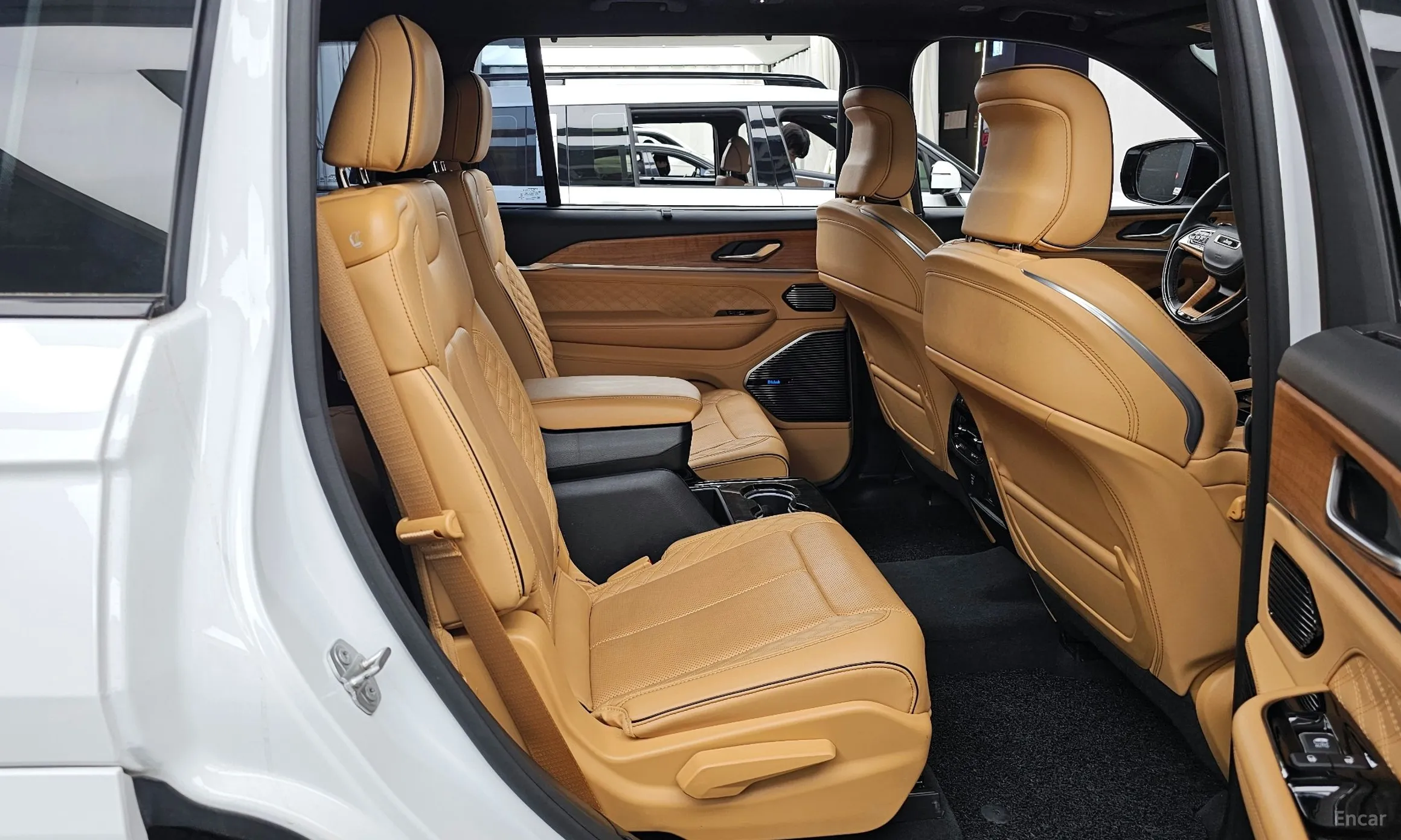 Jeep Grand Cherokee (WL) превью 12