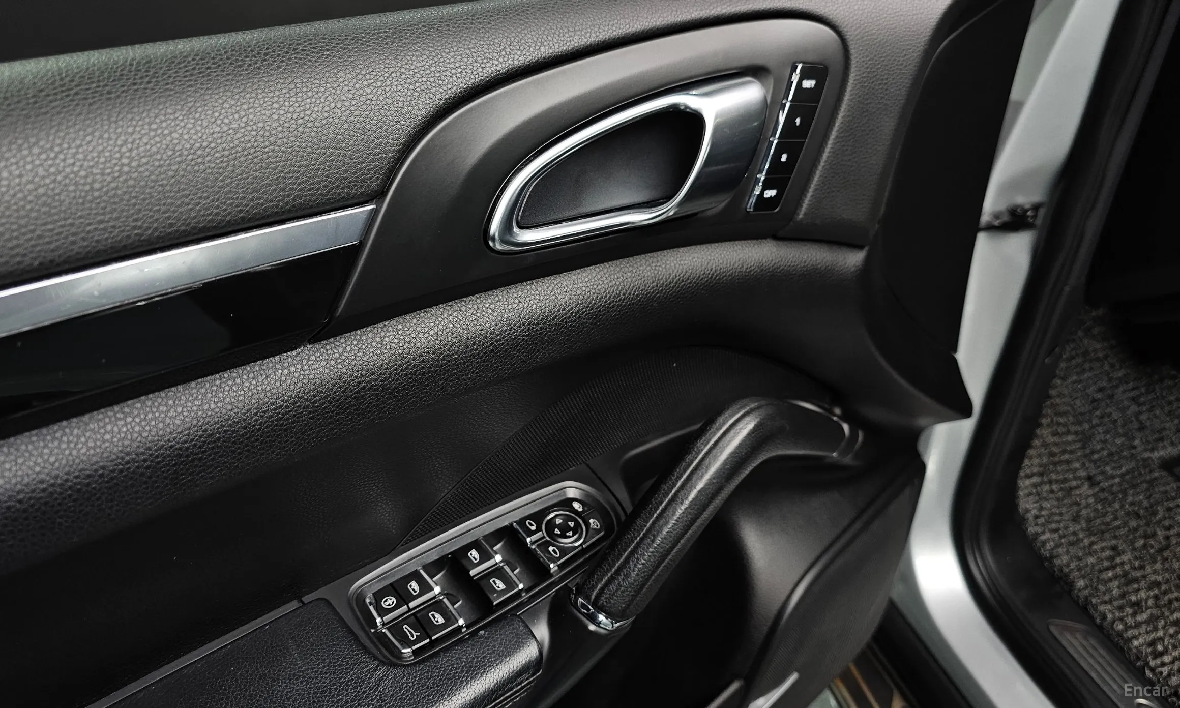 Porsche New Cayenne превью 17