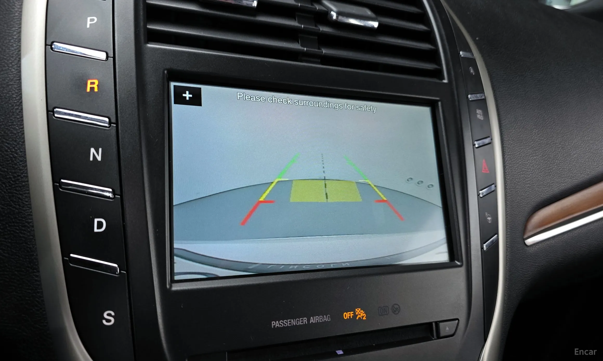 Lincoln MKC превью 16