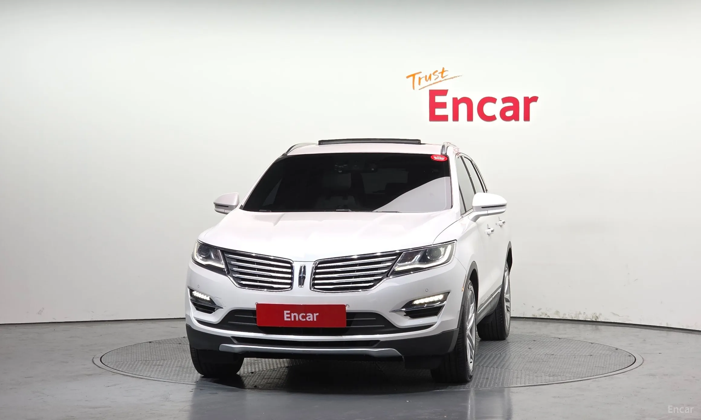 Lincoln MKC превью 3