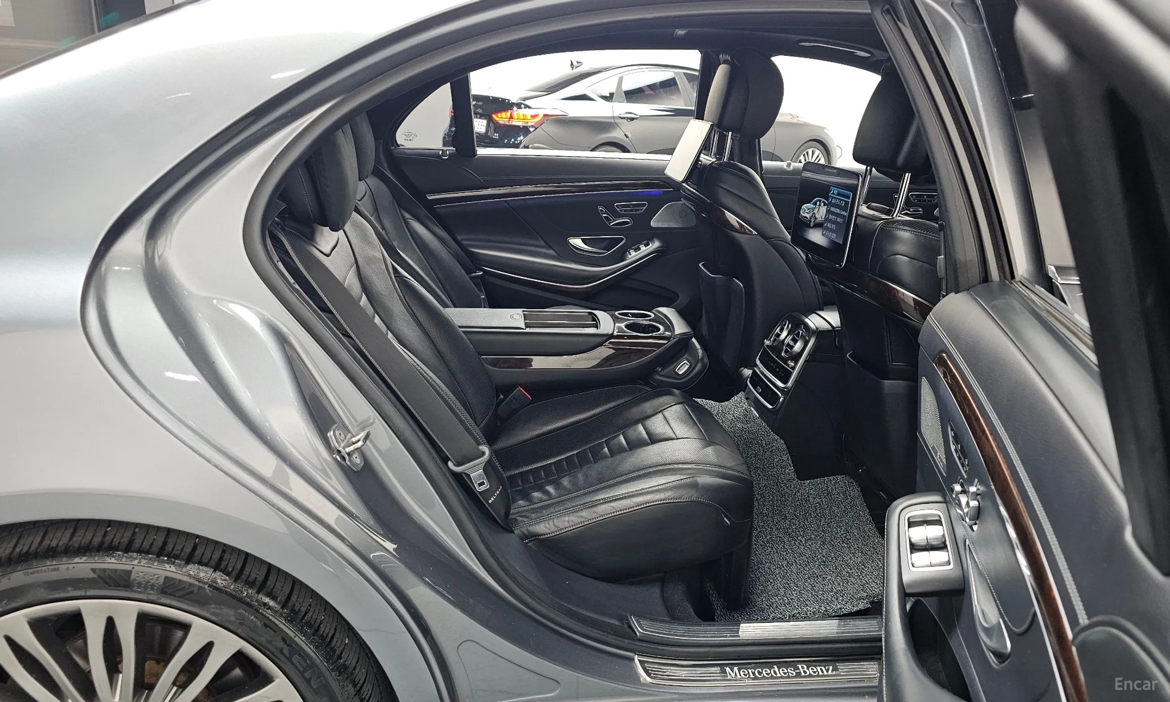 Mercedes Benz S-Class W222 превью 12