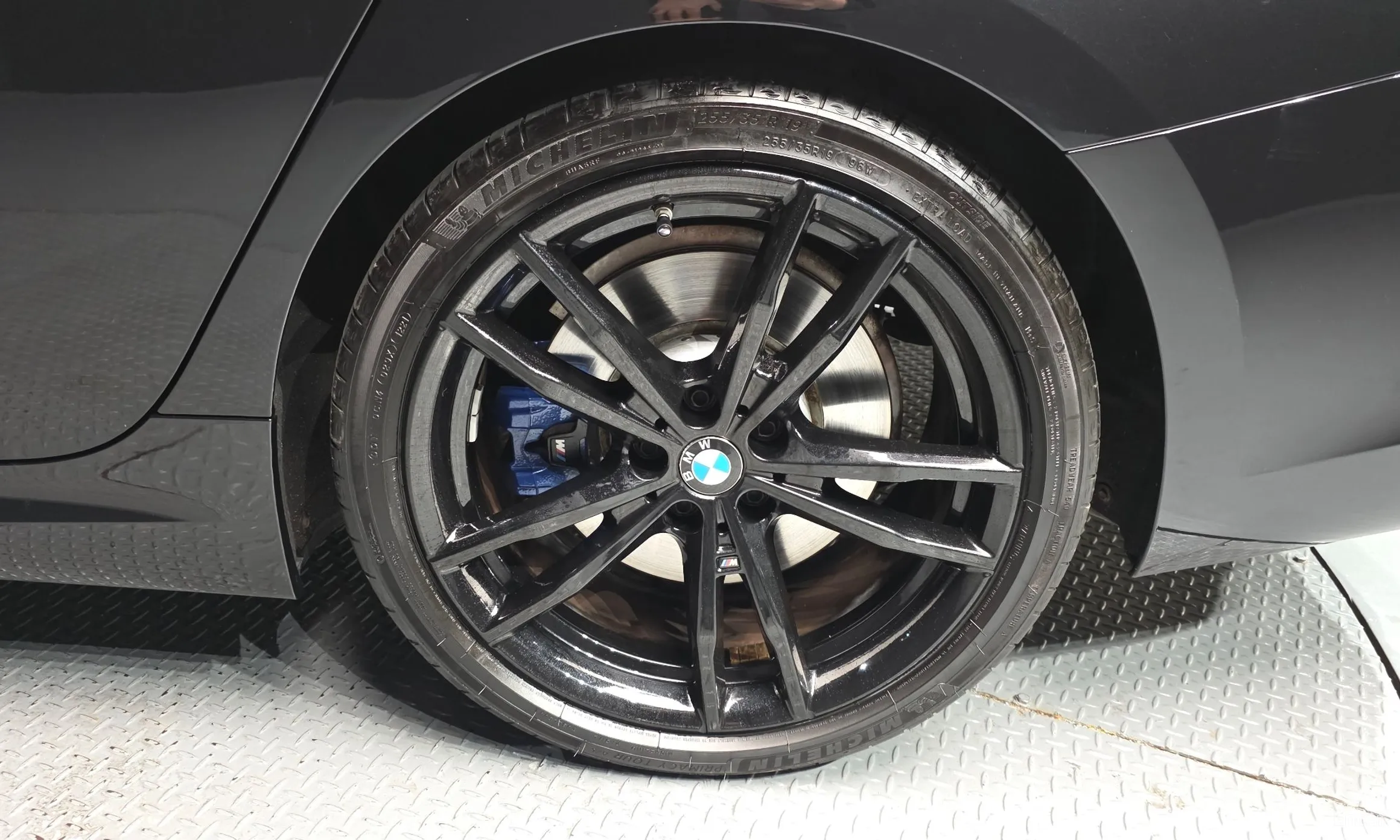 BMW 3 Series (G20) превью 5