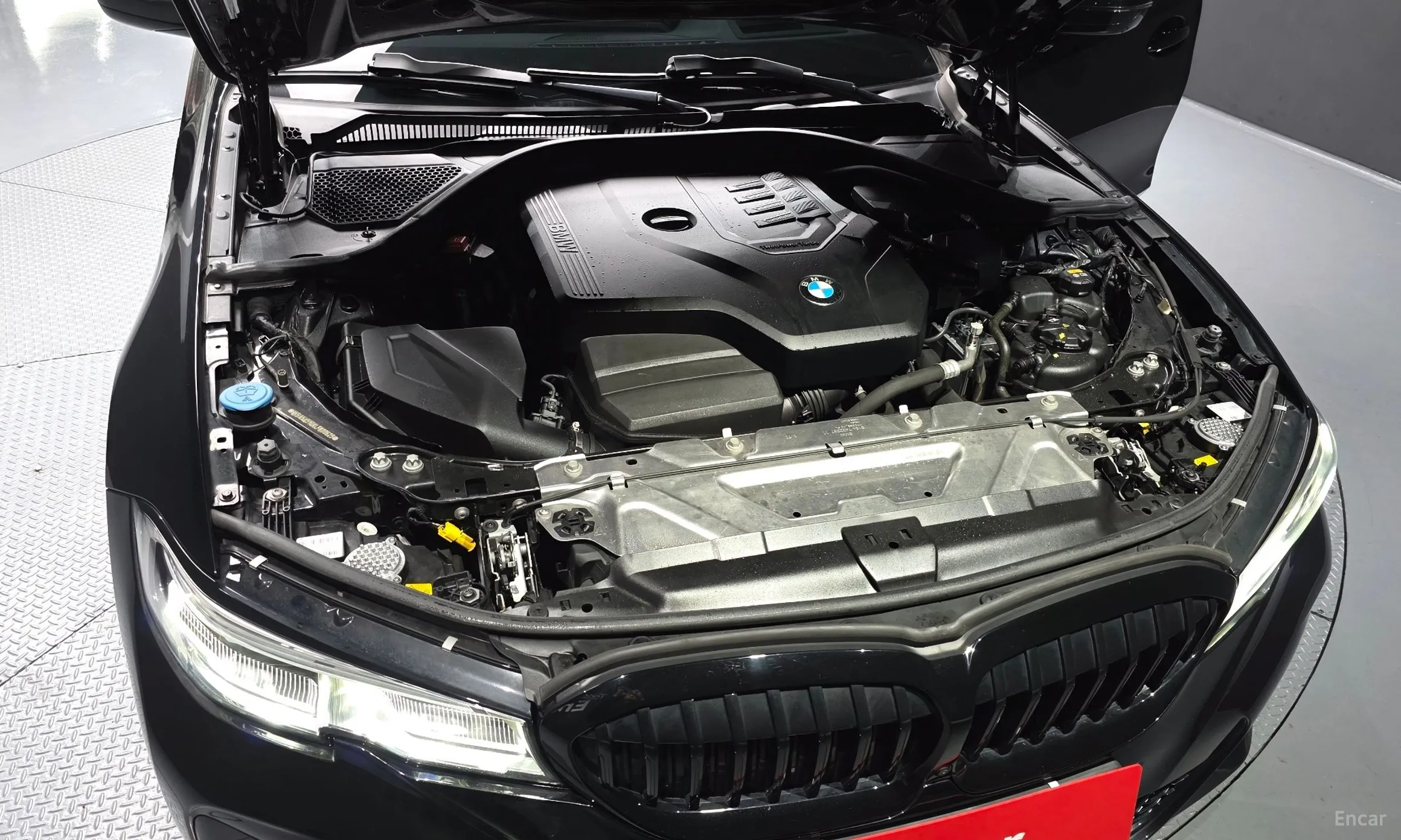 BMW 3 Series (G20) превью 6