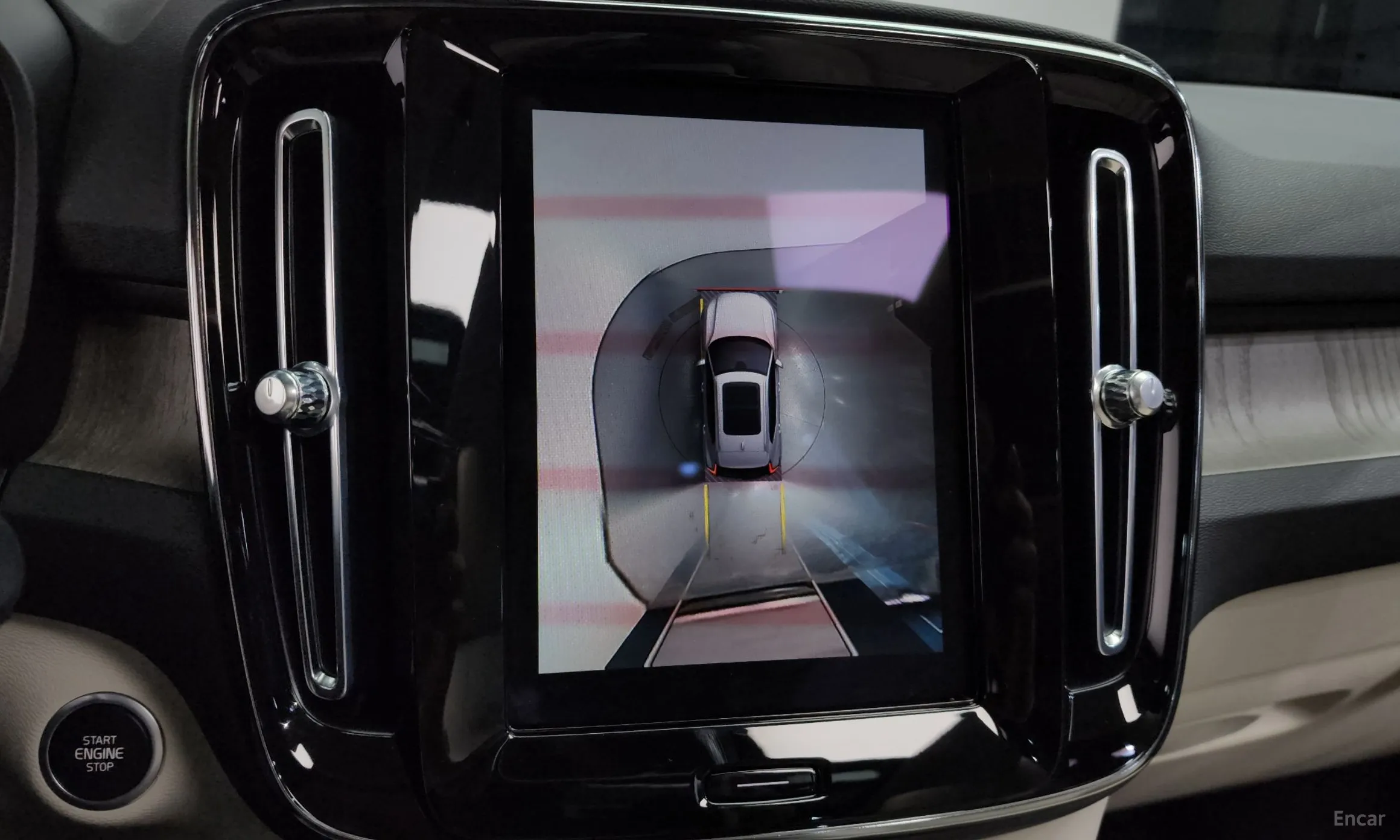 Volvo XC40 превью 16