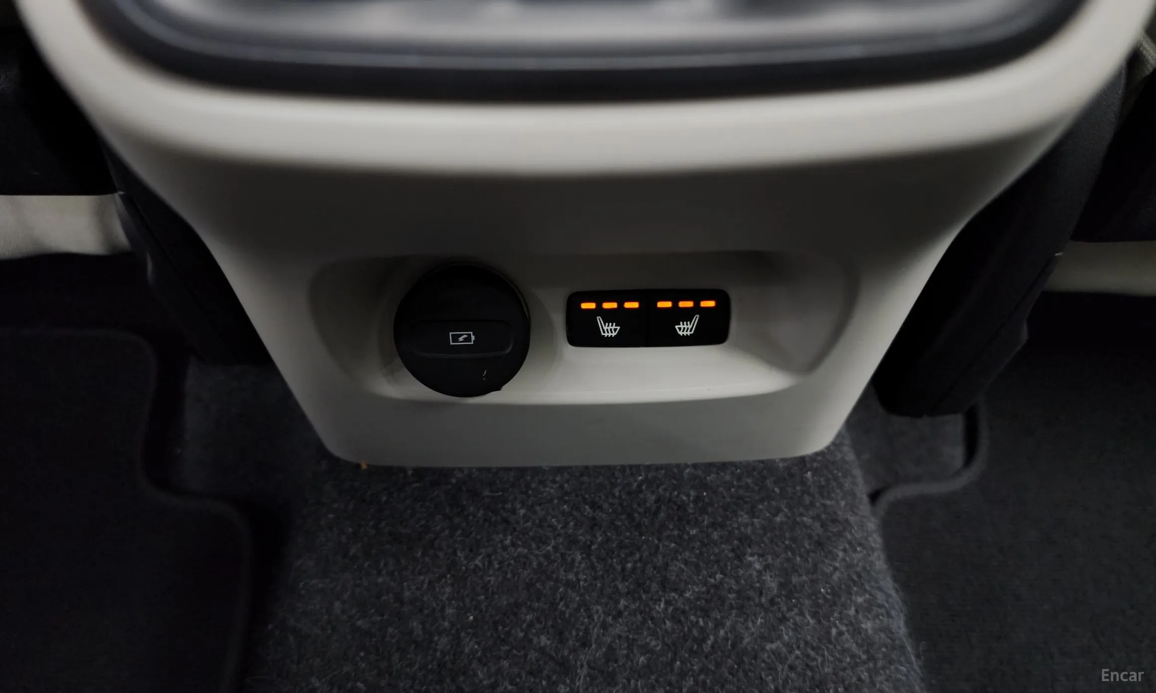 Volvo XC40 превью 18
