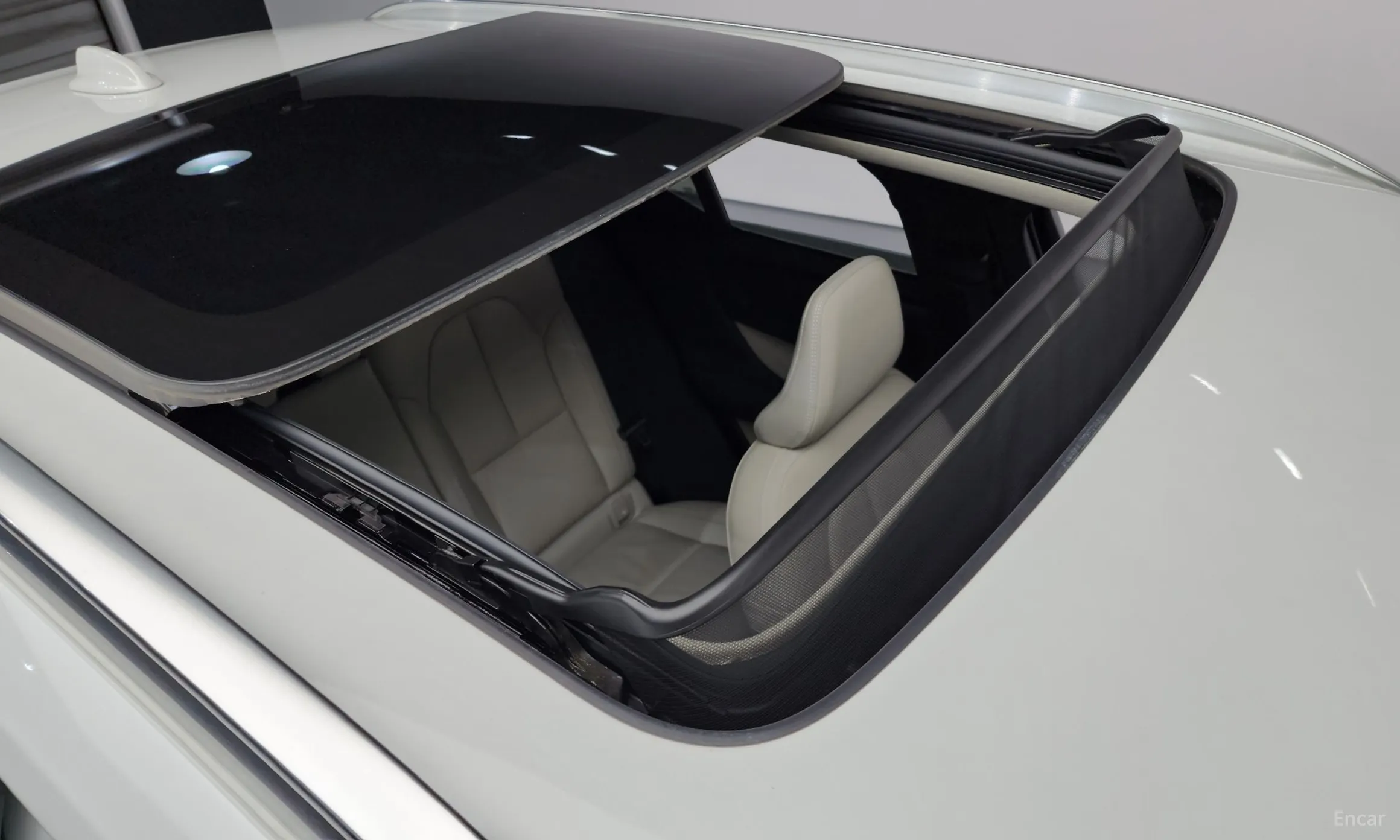 Volvo XC40 превью 19