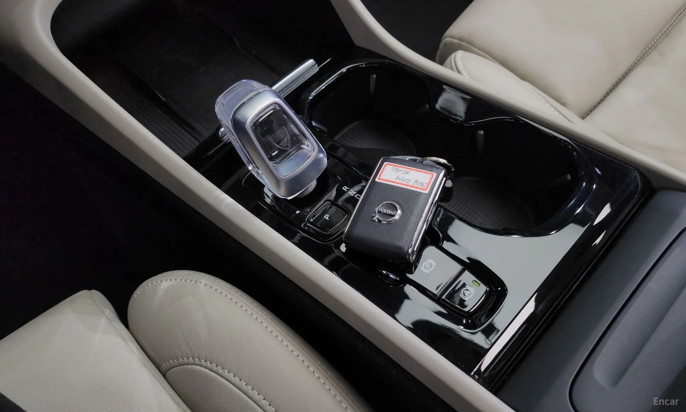 Volvo XC40 превью 9