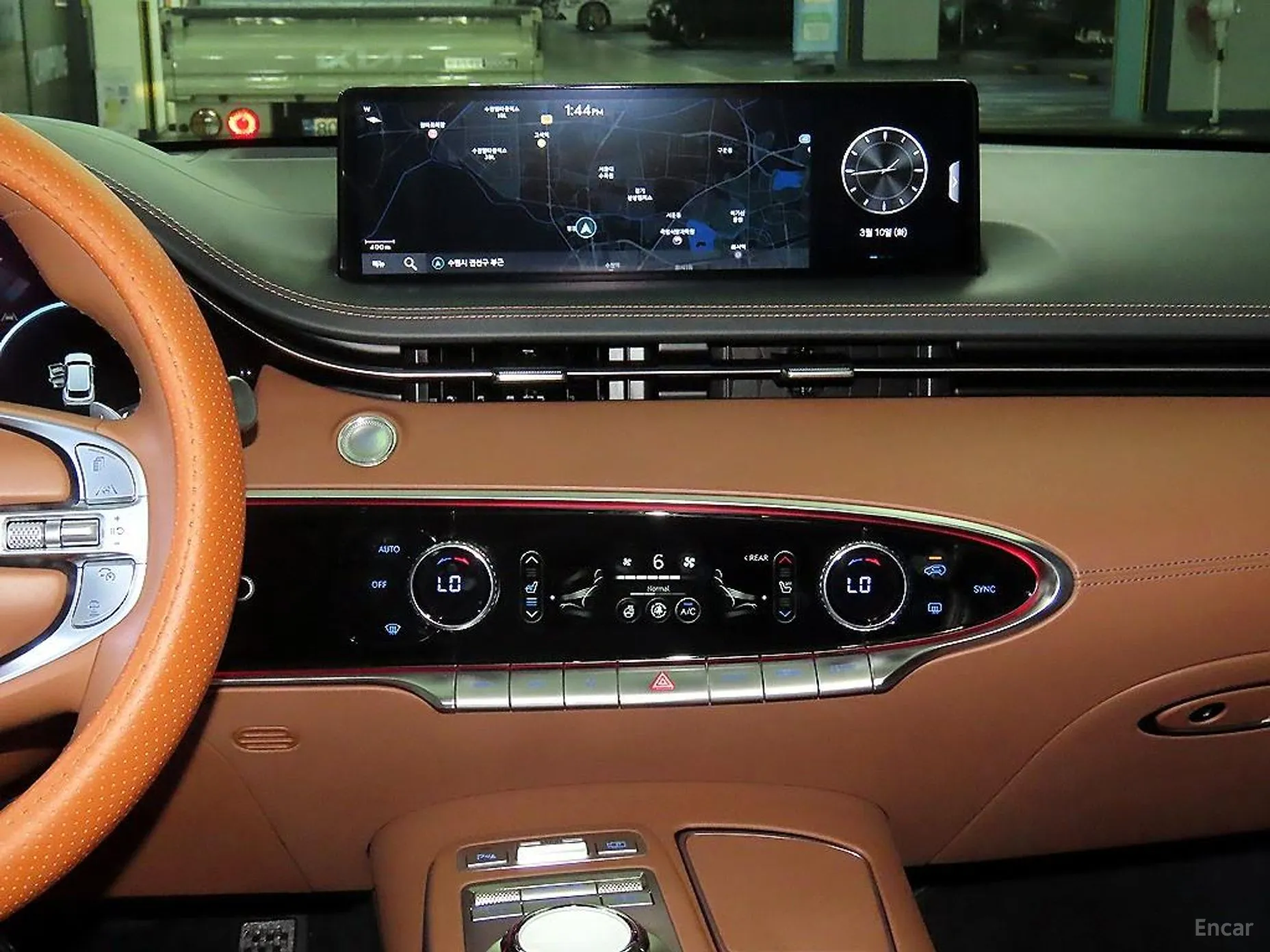 Genesis GV70 превью 11