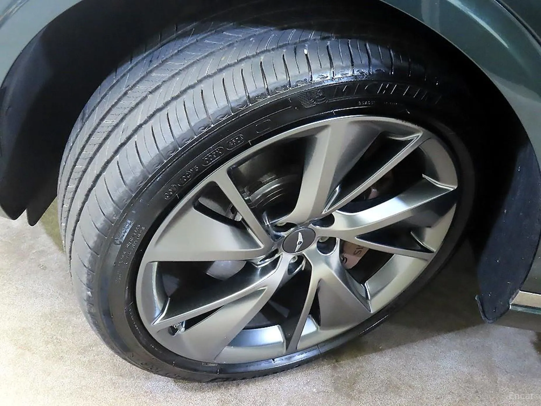 Genesis GV70 превью 20