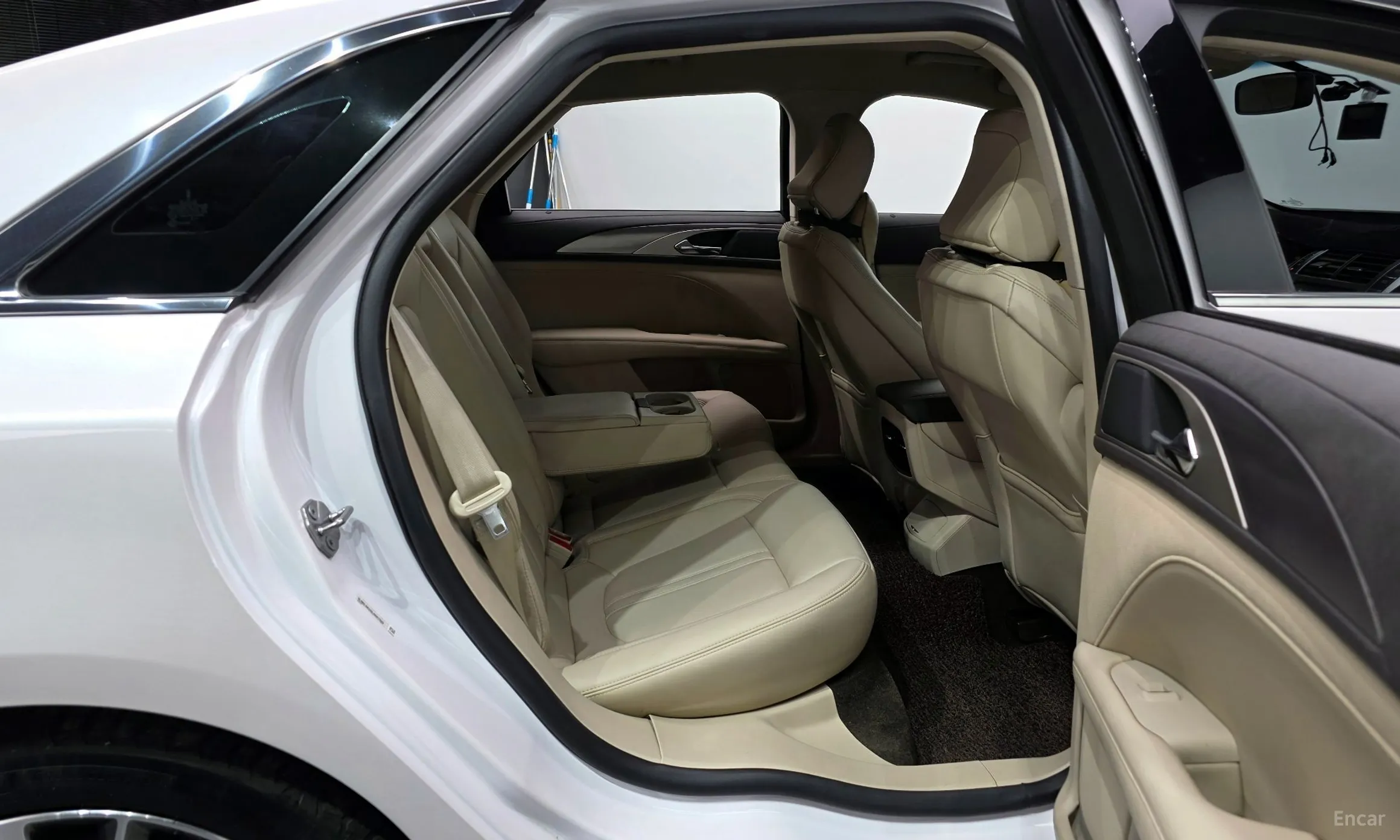 Lincoln New MKZ превью 12