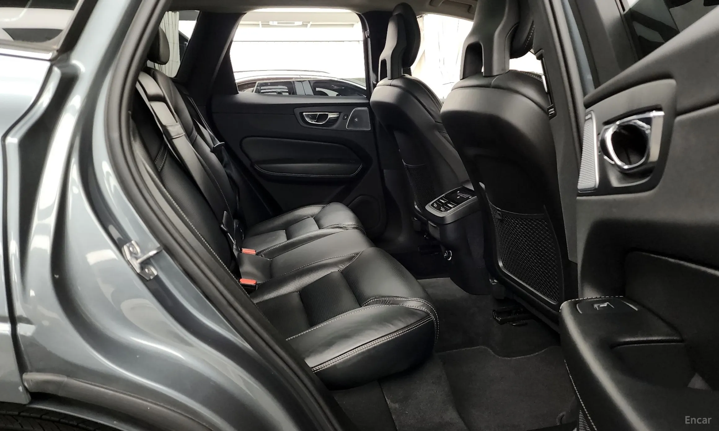 Volvo XC60 Gen 2 превью 12