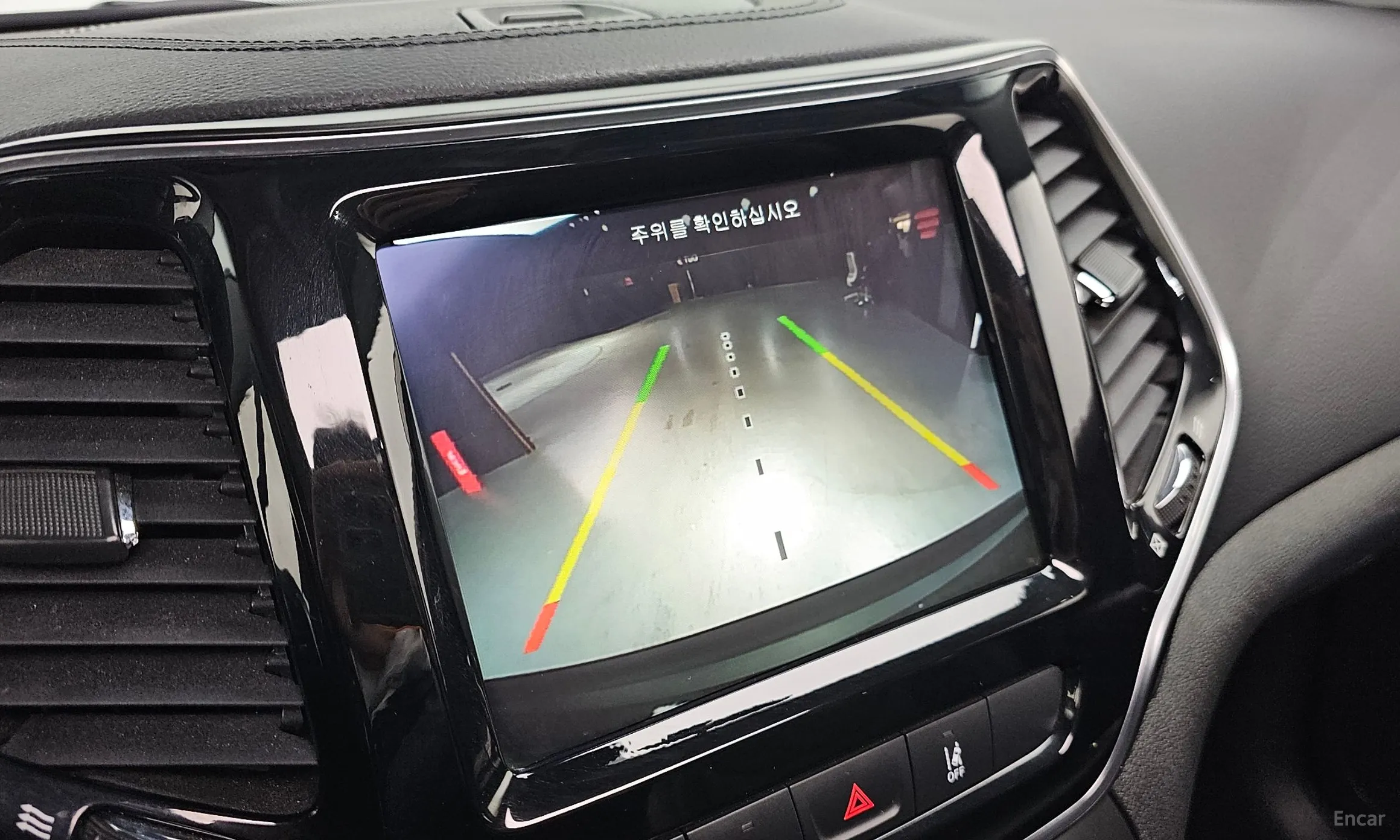 Jeep Cherokee (KL) превью 14