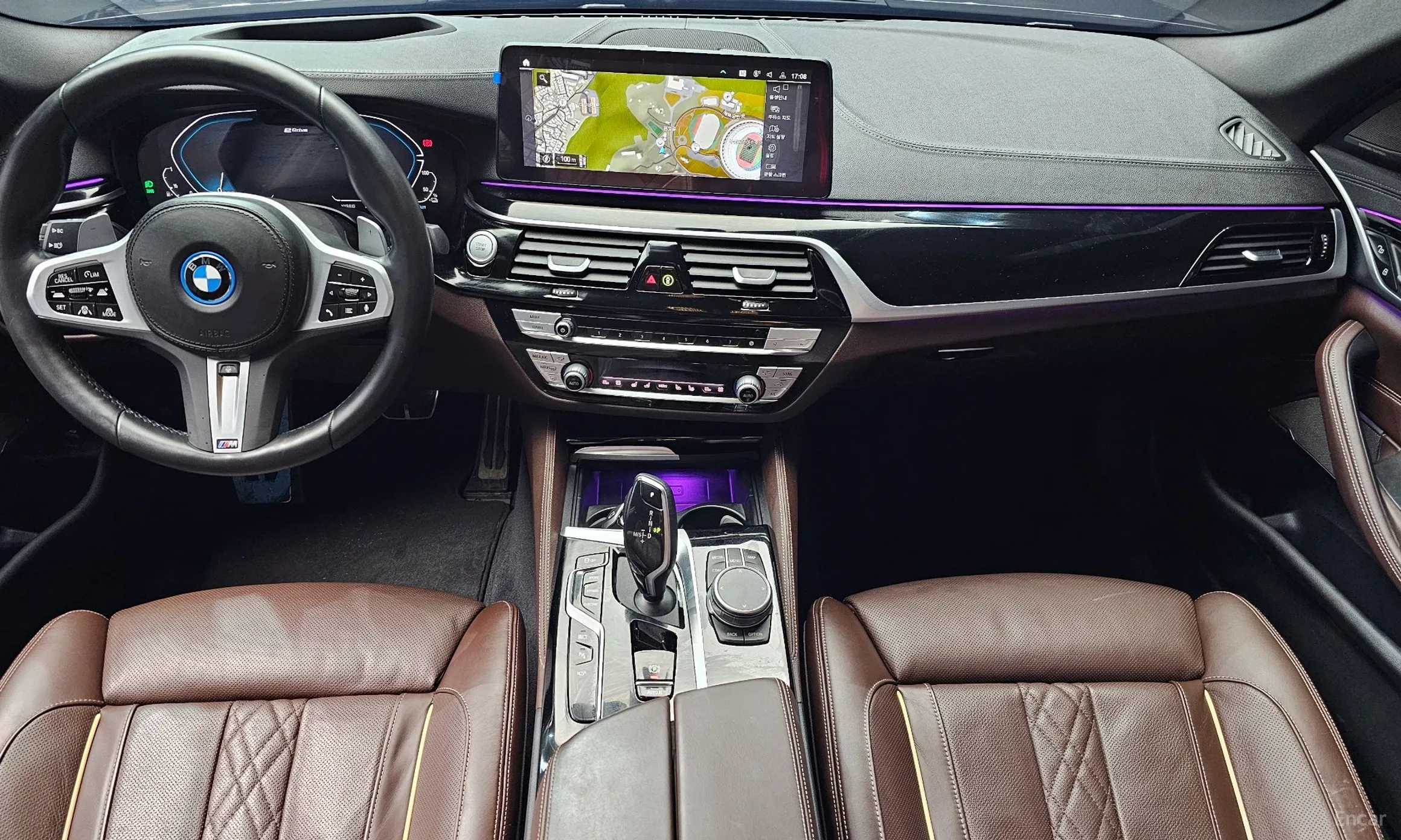 BMW 5 Series (G30) превью 7