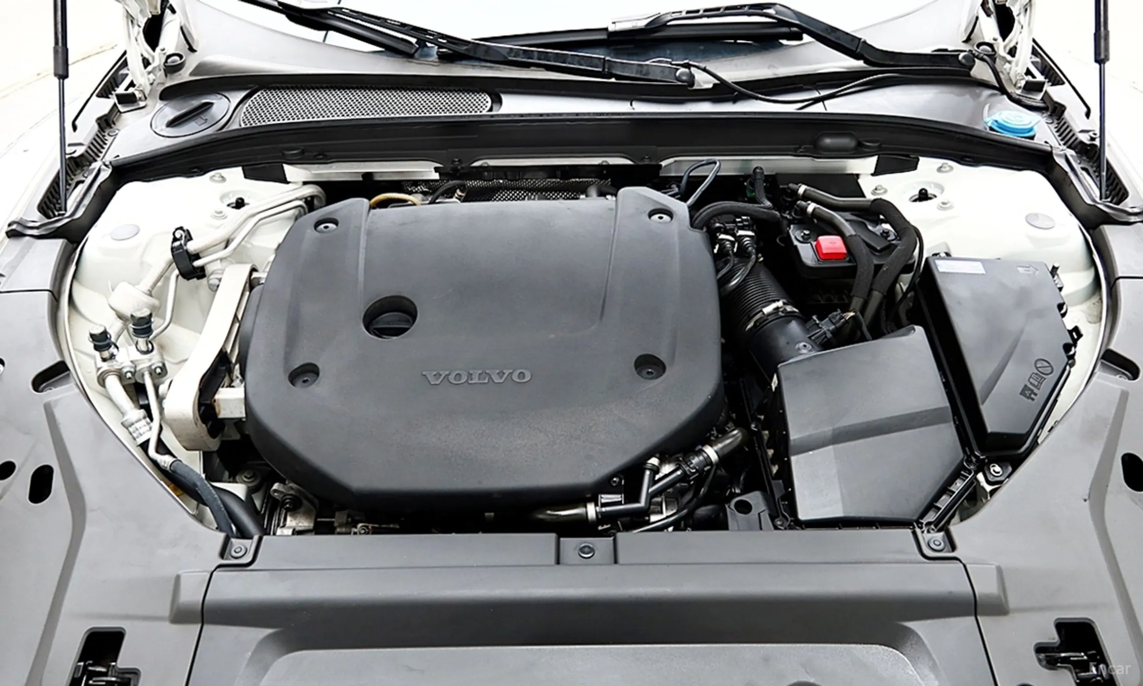 Volvo S90 превью 4