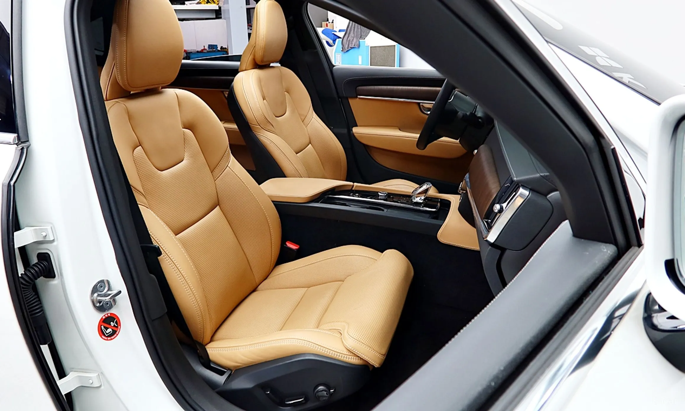 Volvo S90 превью 9