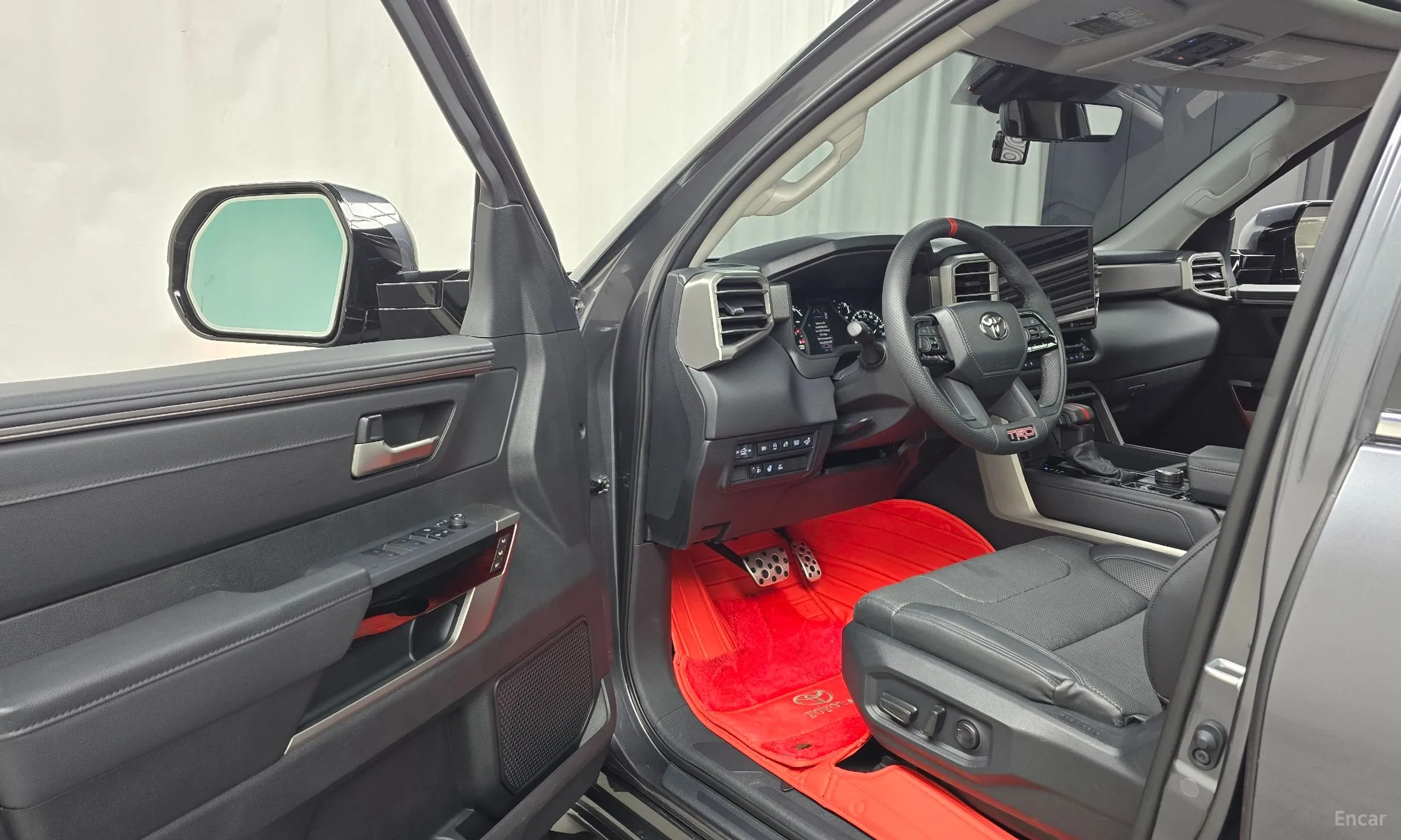 Toyota tundra превью 10