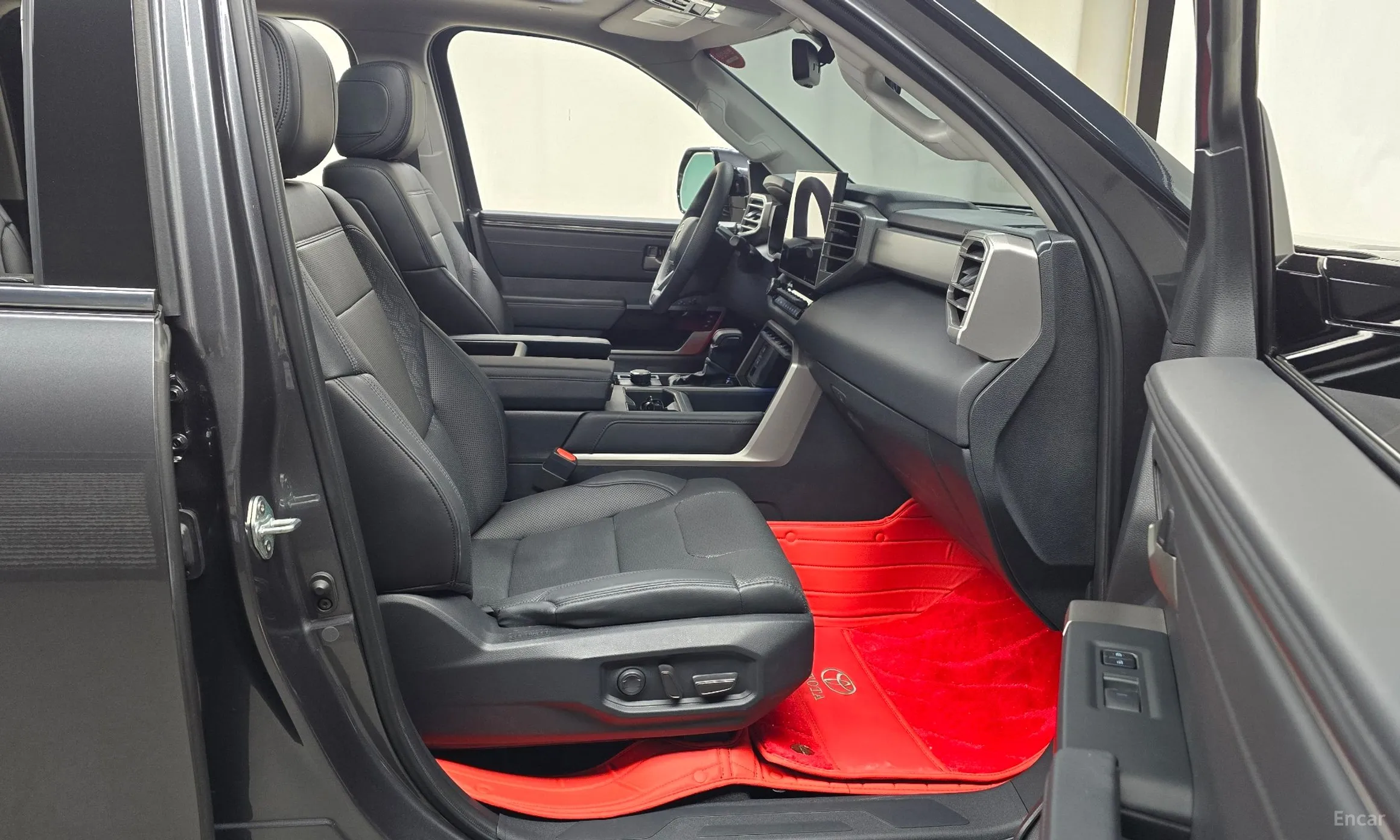 Toyota tundra превью 11