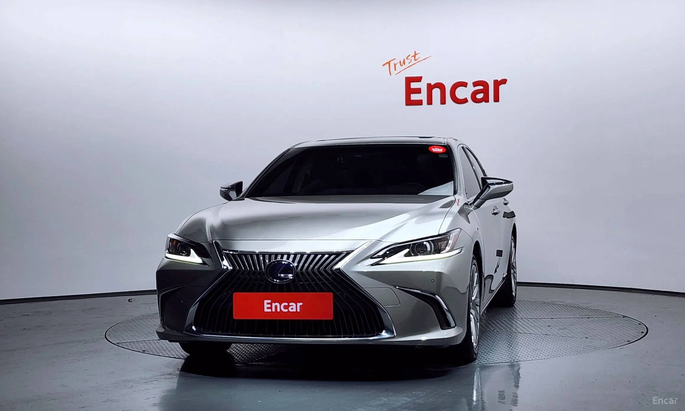 Lexus ES300h 7th Generation превью 3