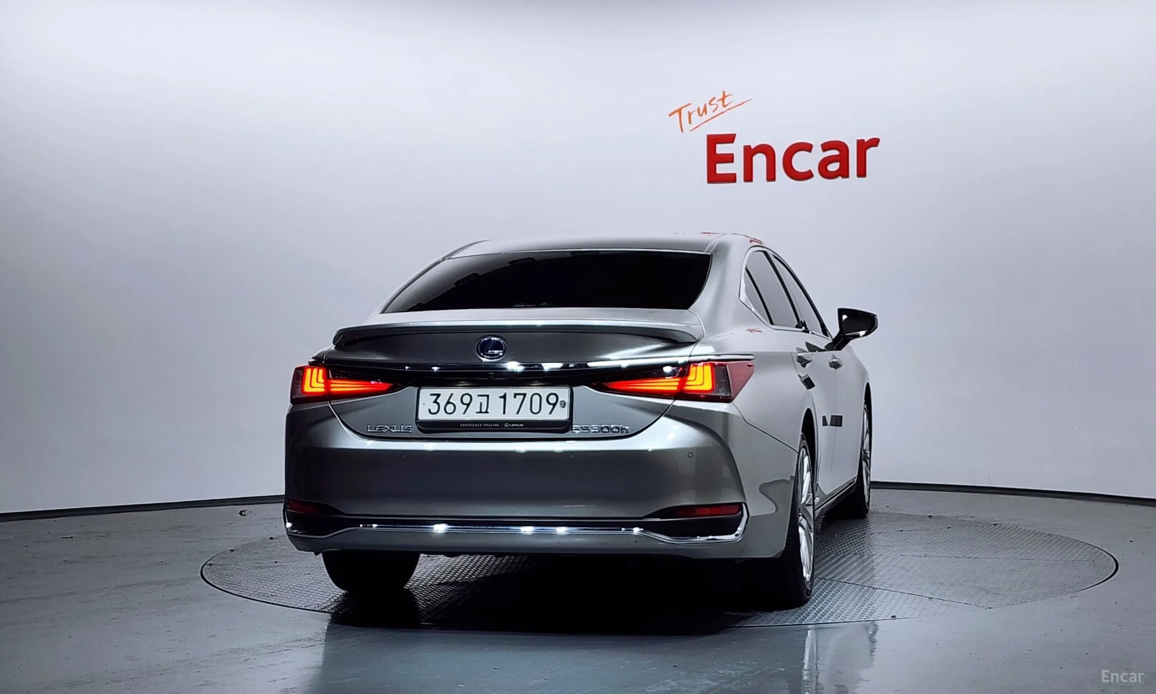 Lexus ES300h 7th Generation превью 4