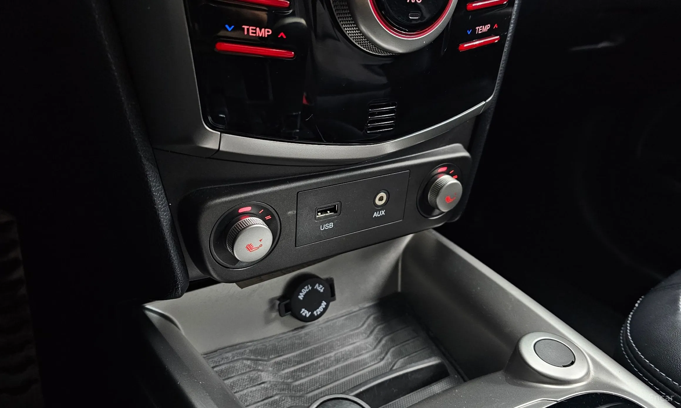 KG Mobility (SsangYong) Tivoli, Lazio превью 17