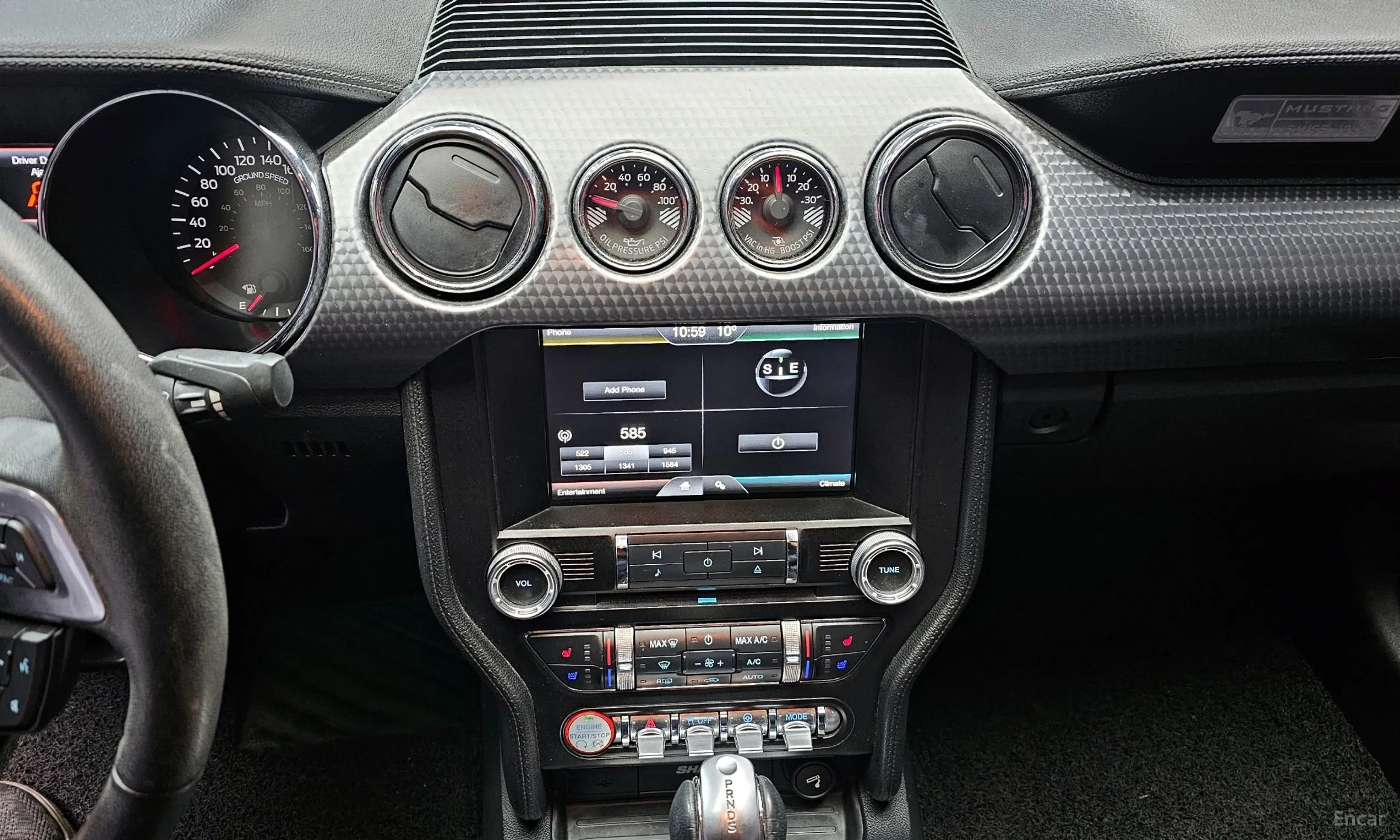 Ford Mustang превью 14