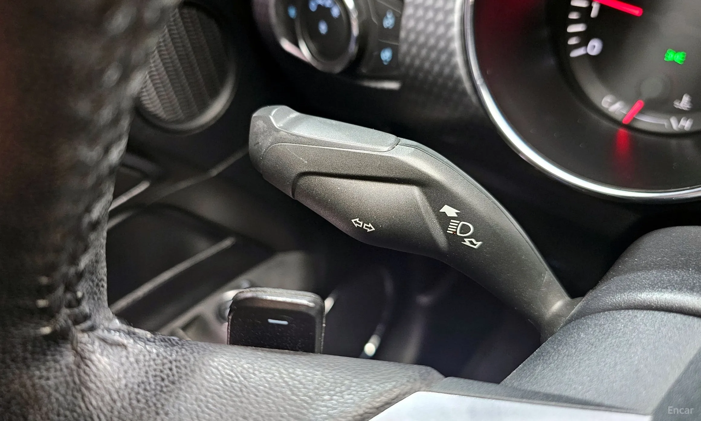 Ford Mustang превью 17