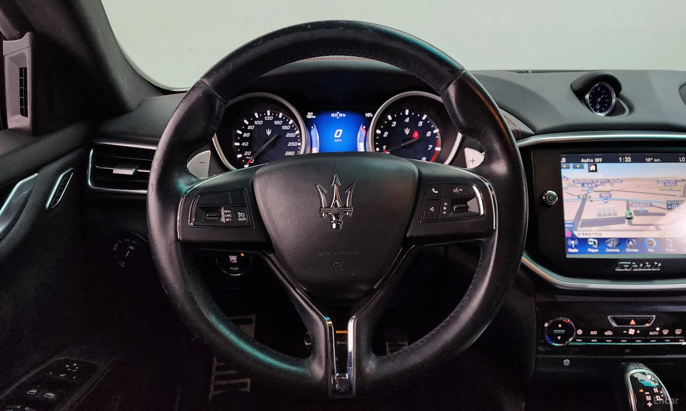 Maserati Ghibli превью 13