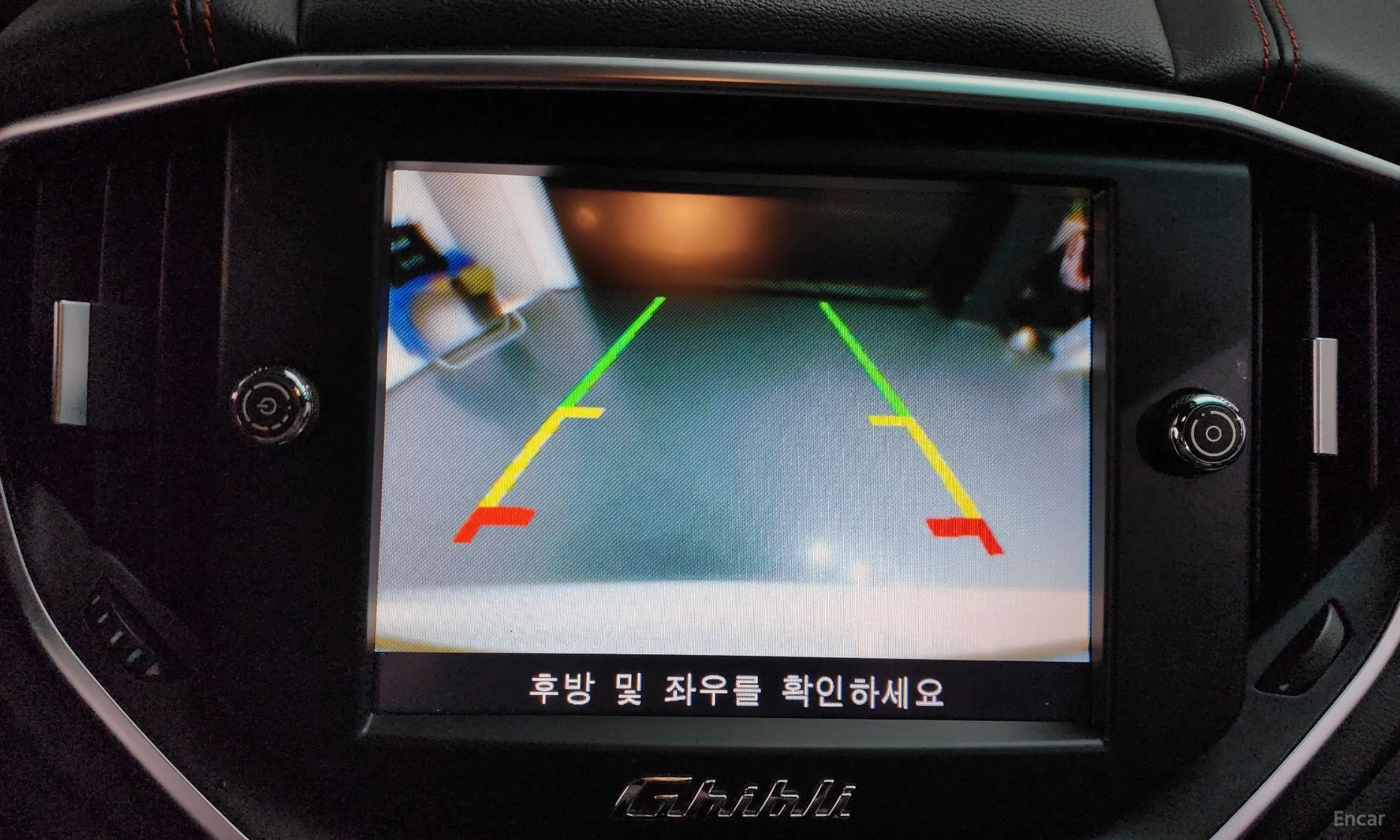 Maserati Ghibli превью 16