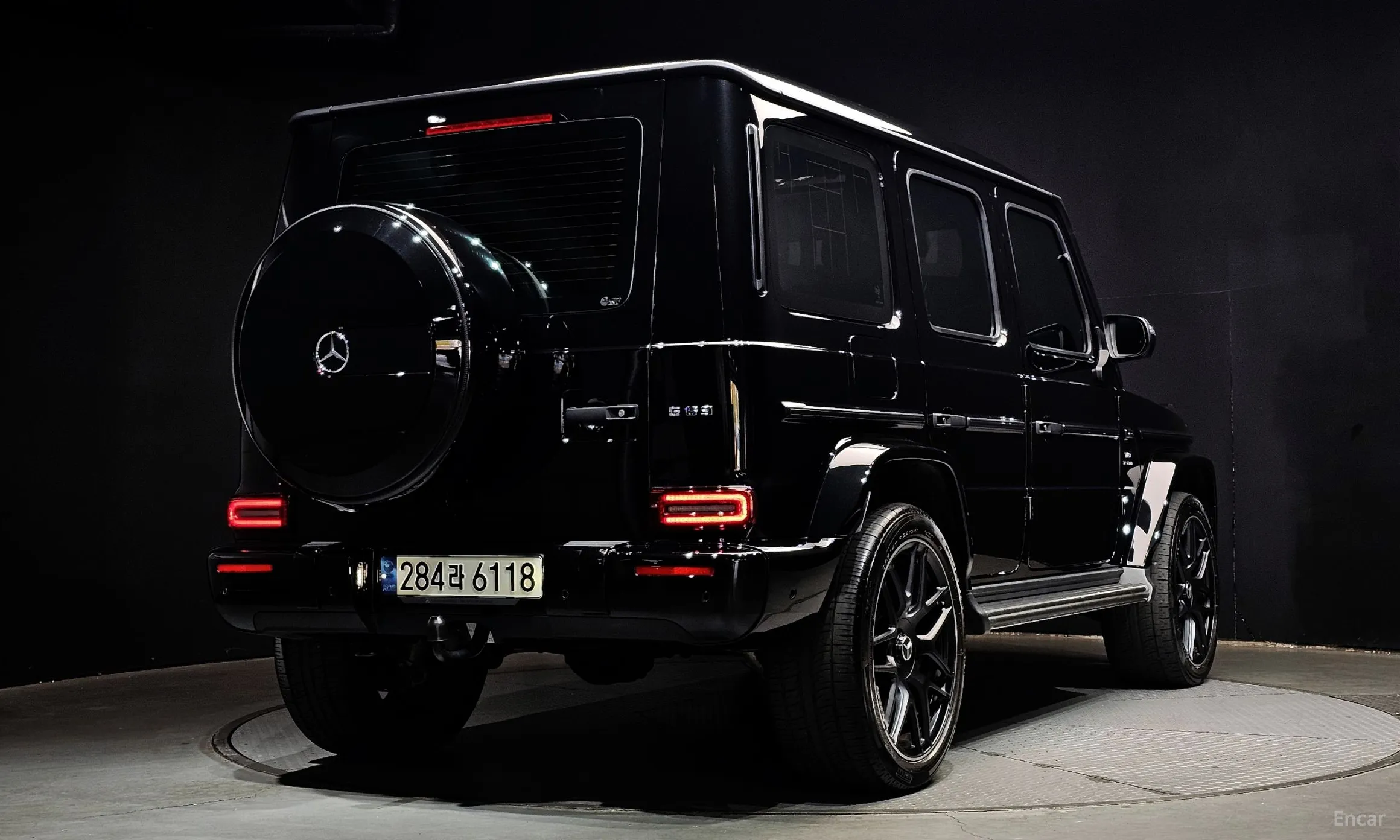 Mercedes Benz G-Class W463b