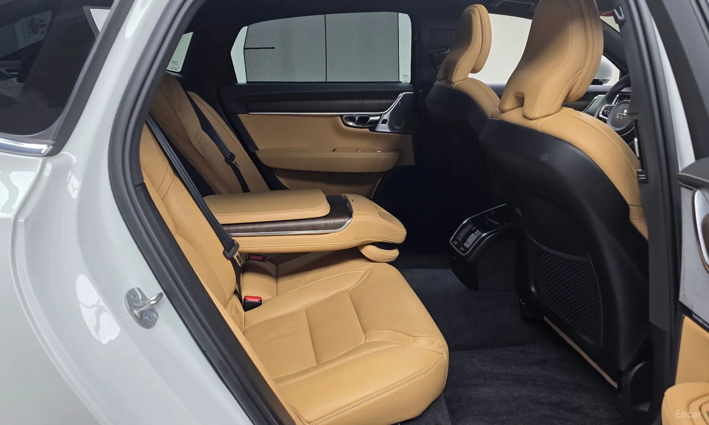 Volvo S90 превью 12