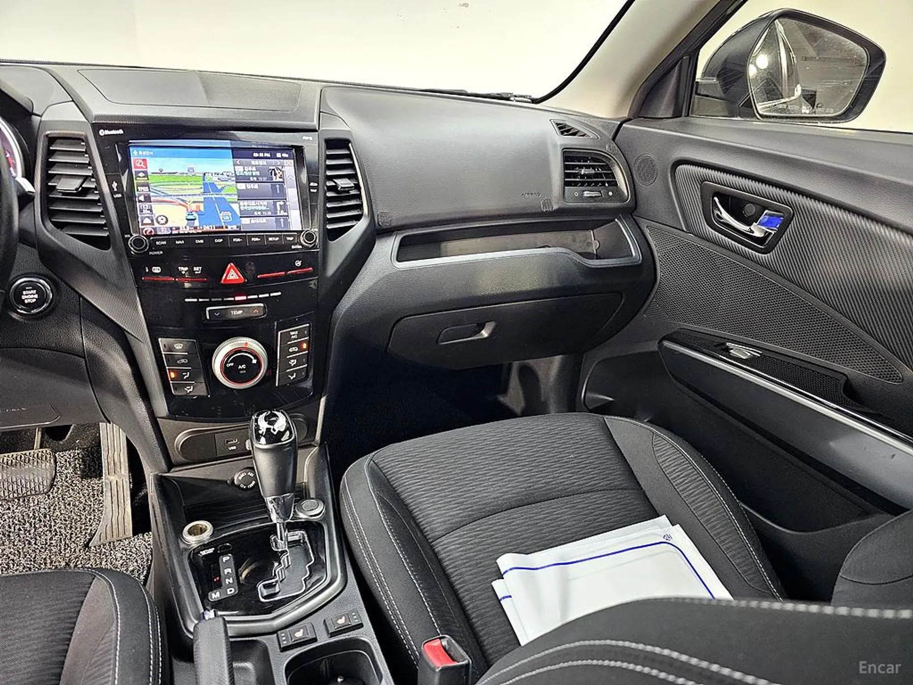 KG Mobility (SsangYong) Tivoli Air превью 10