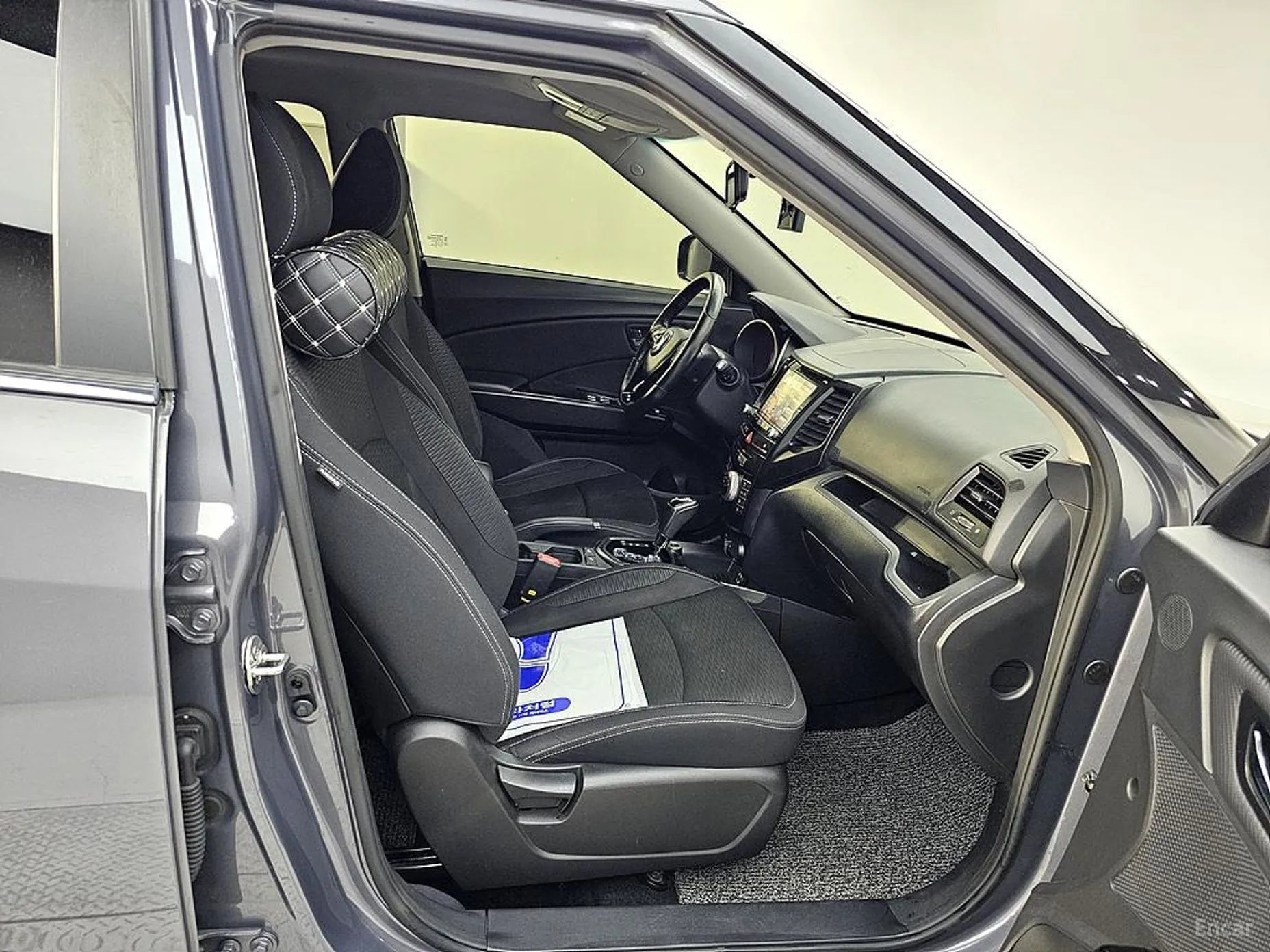 KG Mobility (SsangYong) Tivoli Air превью 11
